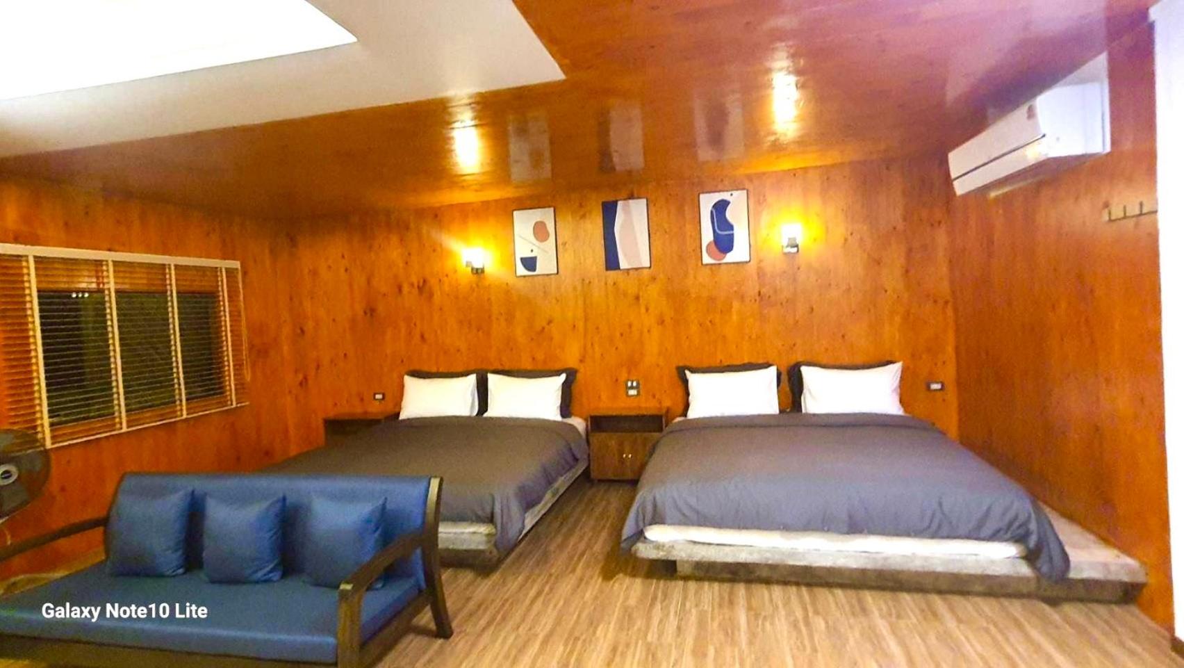 Quadruple Room with Sea View - Photo 5
