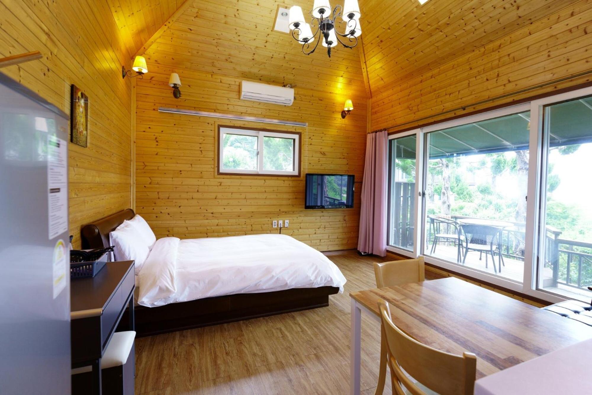 Double Room with Sea View photo 1