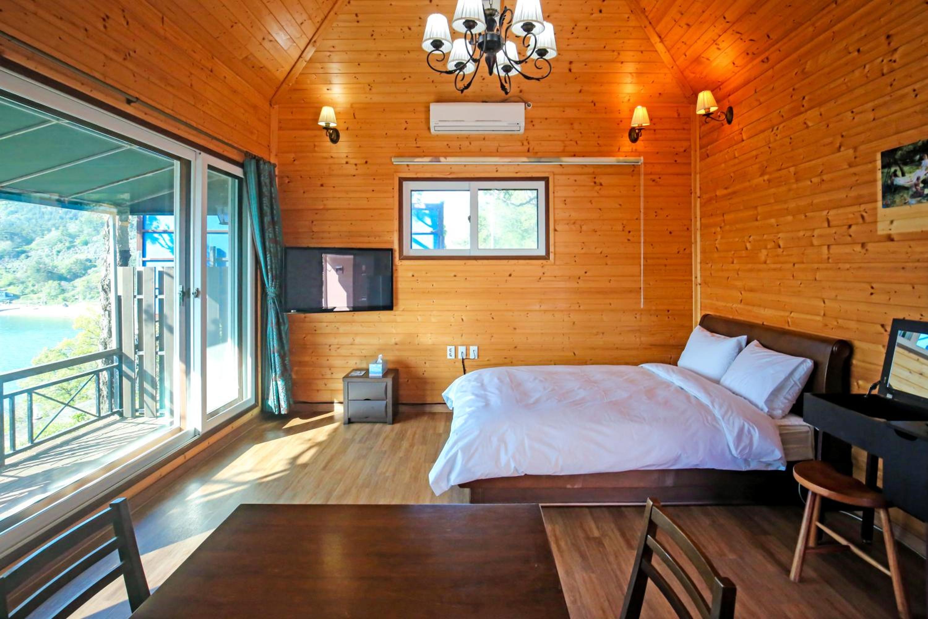 Double Room with Sea View photo 1