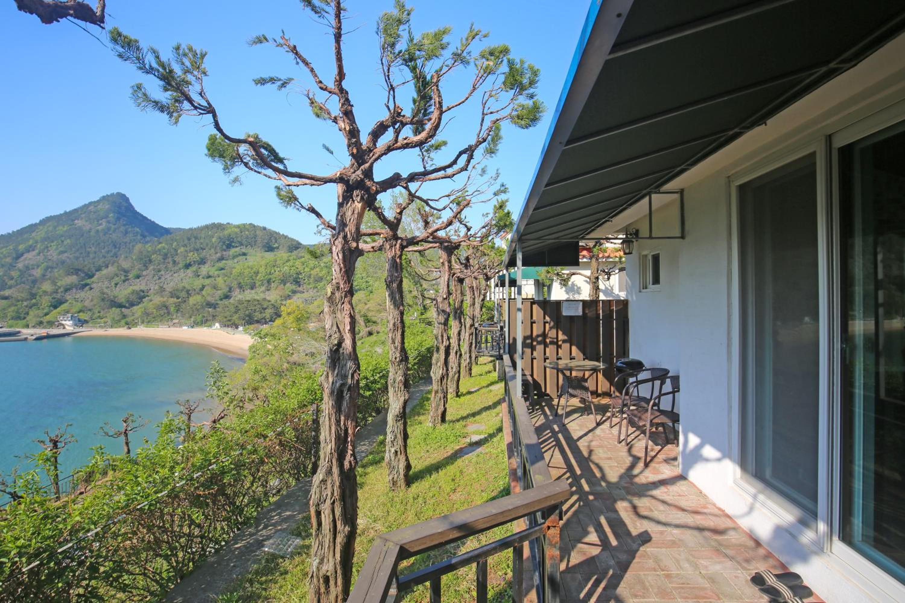 Double Room with Sea View photo 2