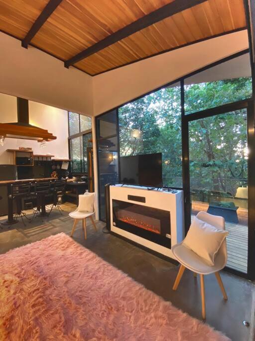 One-Bedroom House photo 2