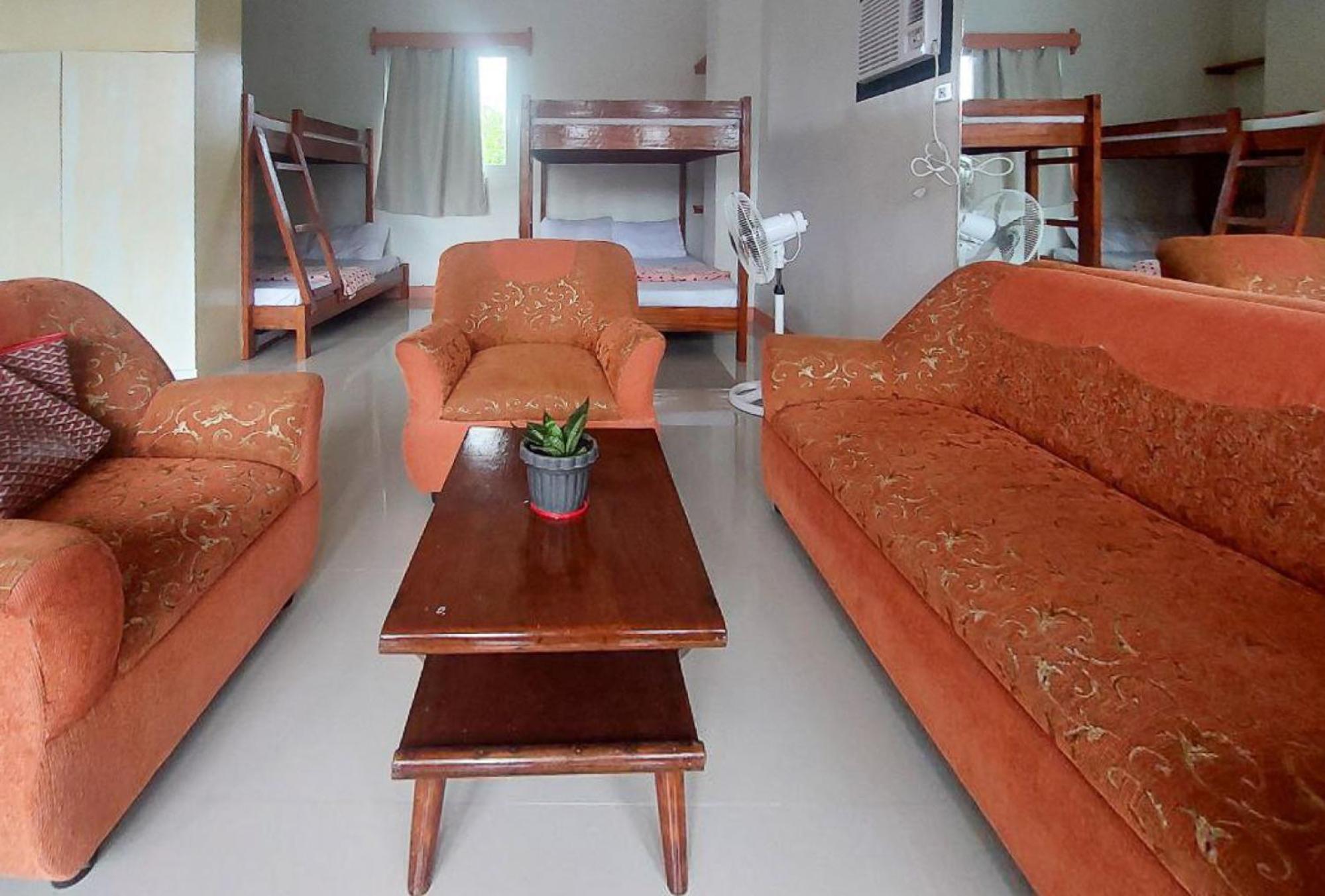 Family Room - Photo 1