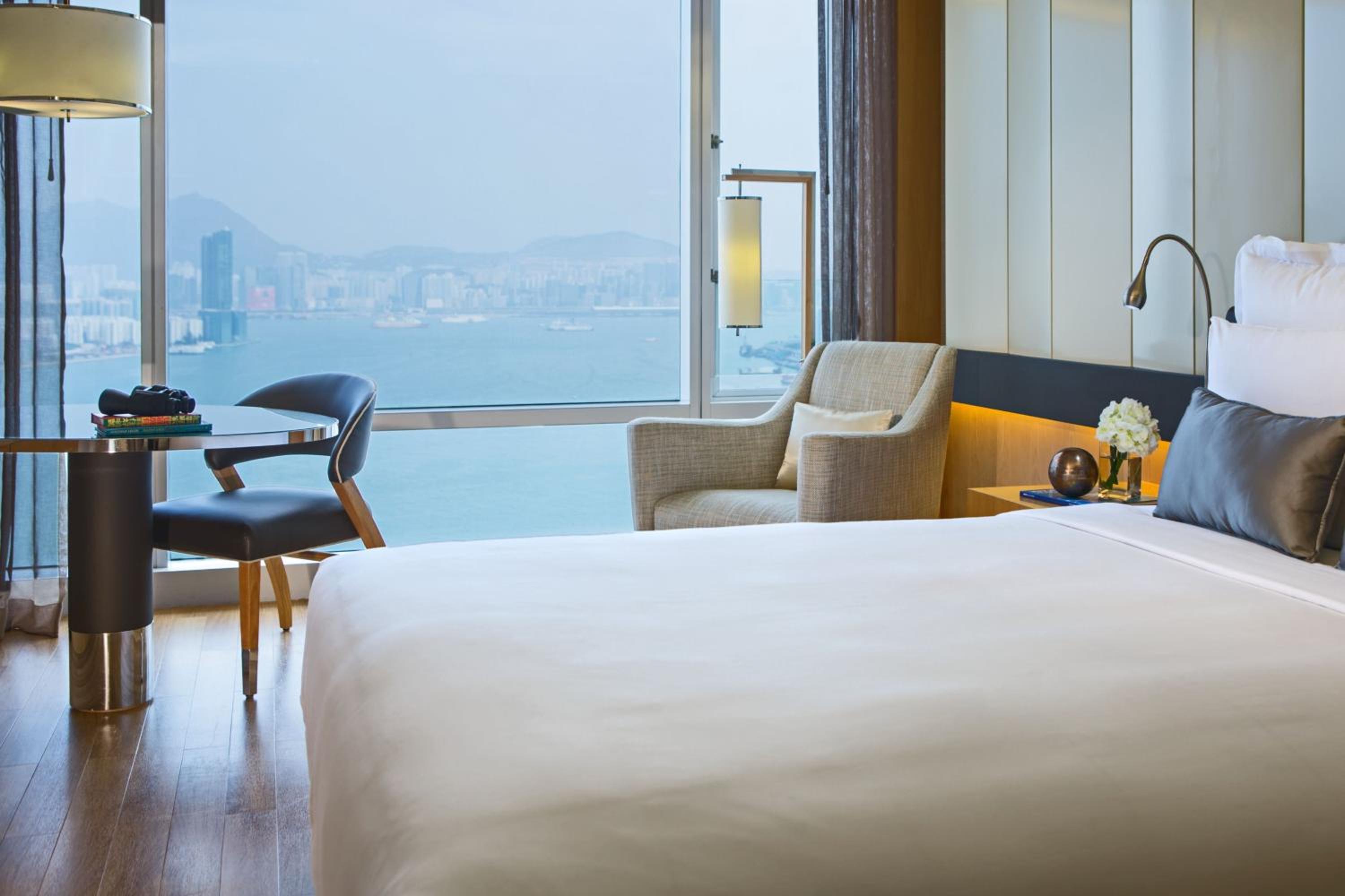 Club Queen Room with Harbor View and Executive Lounge Access