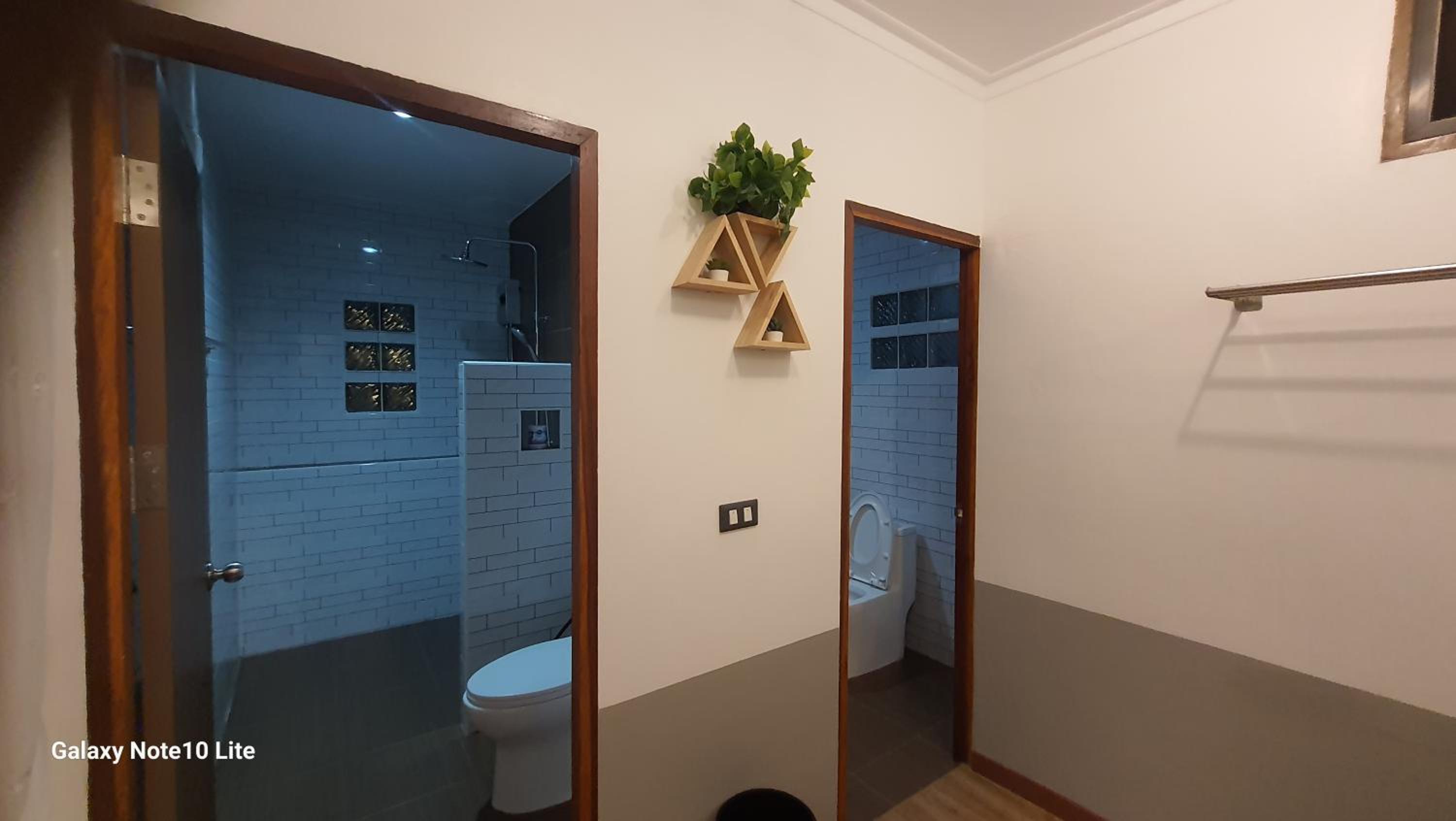 Quadruple Room with Sea View - Photo 17