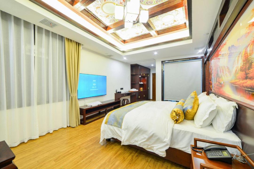 Mountain View Queen Room   photo 2