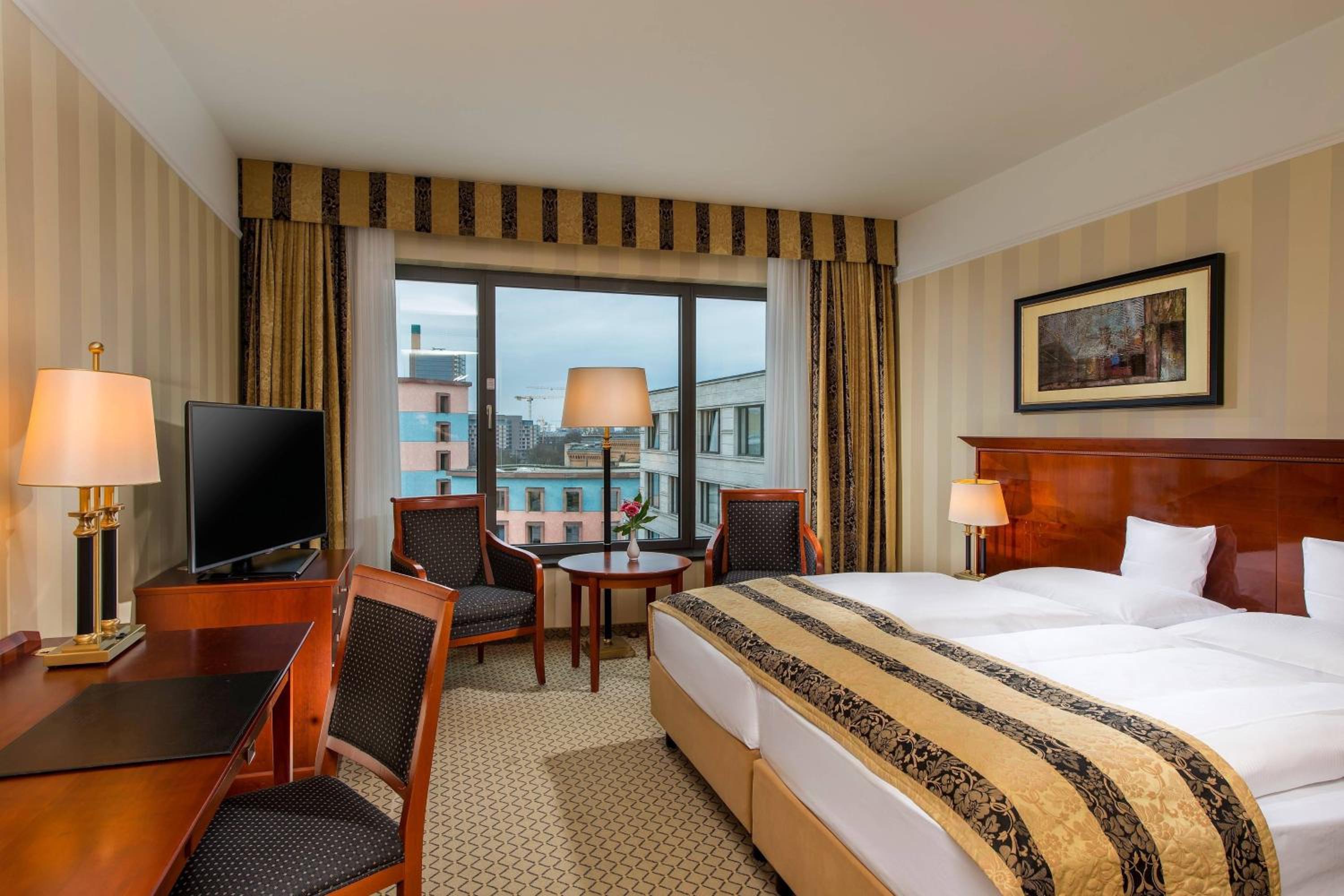 Superior Suite, 1 Bedroom Suite, 1 King