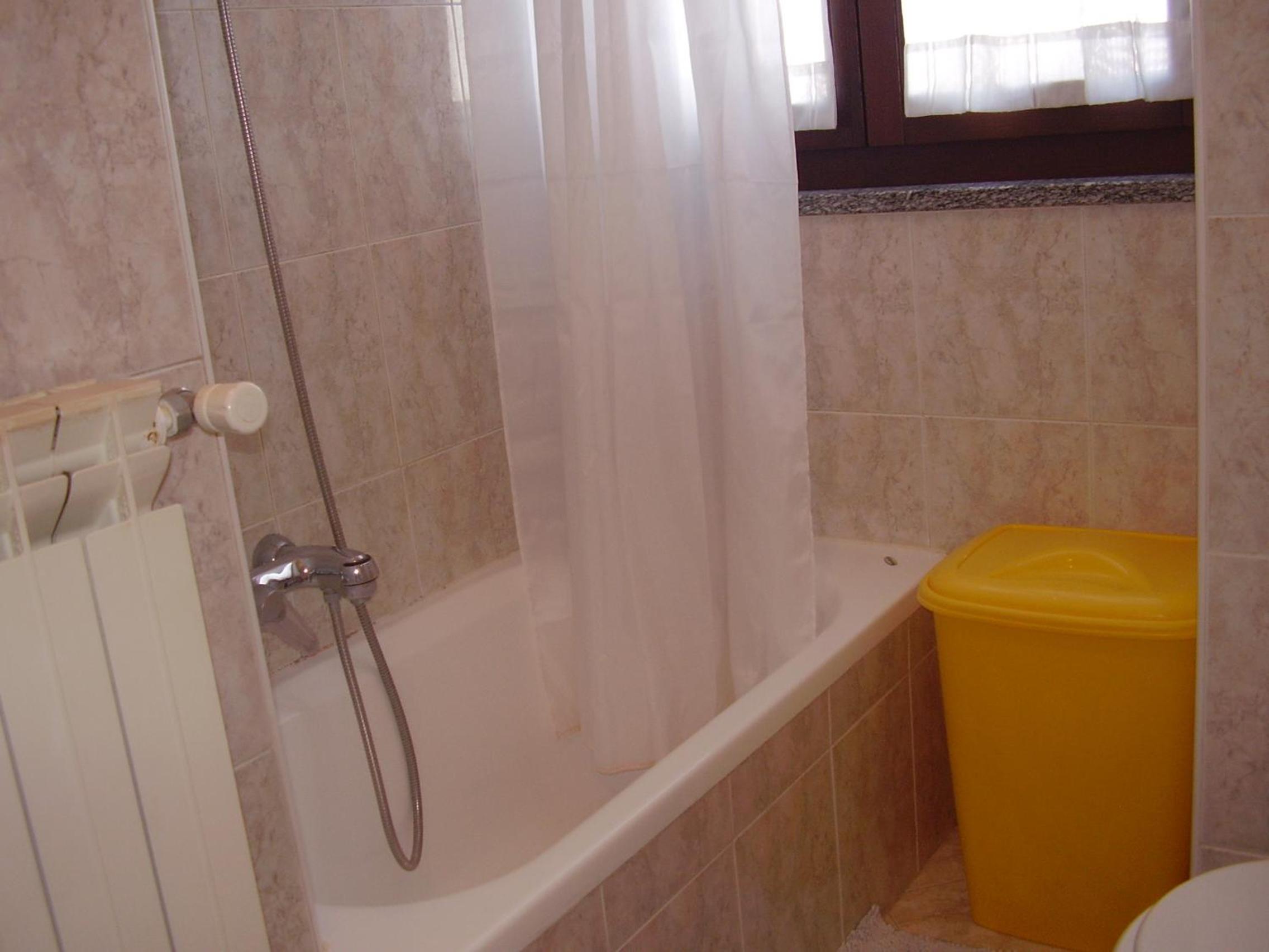 Two-Bedroom Apartment - Photo 6