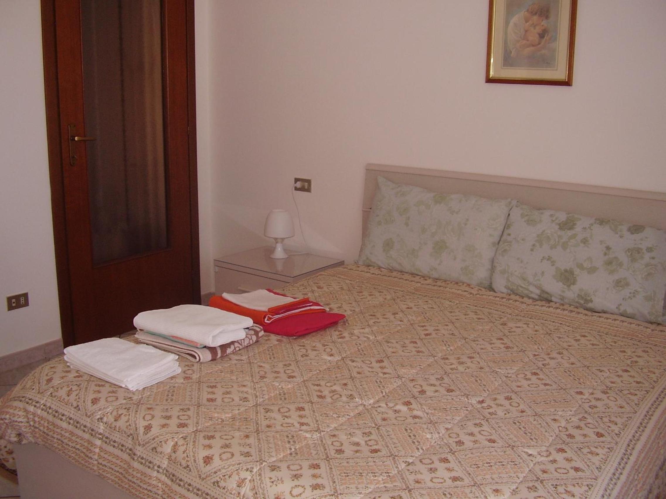 Two-Bedroom Apartment - Photo 12