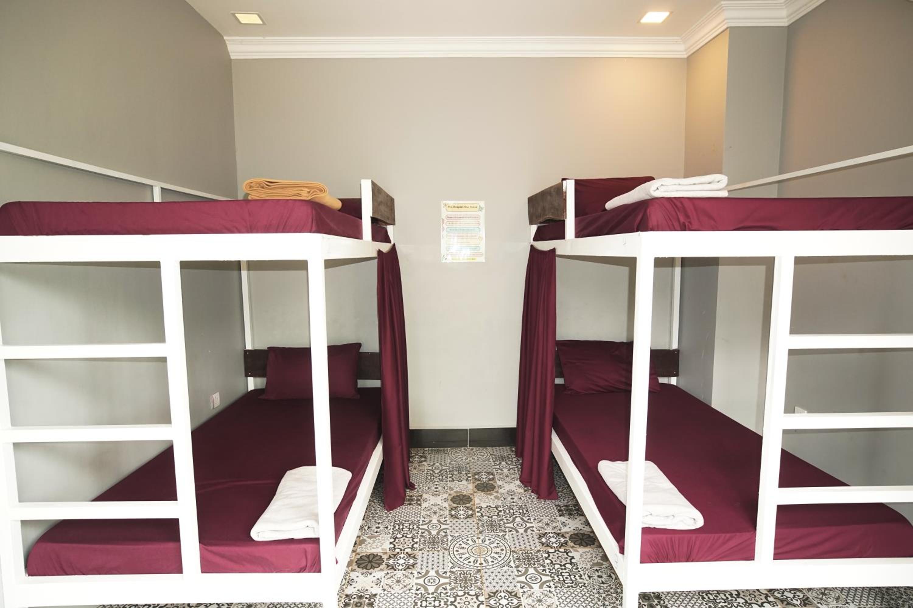 Bed in 4-Bed Mixed Dormitory Room photo 2