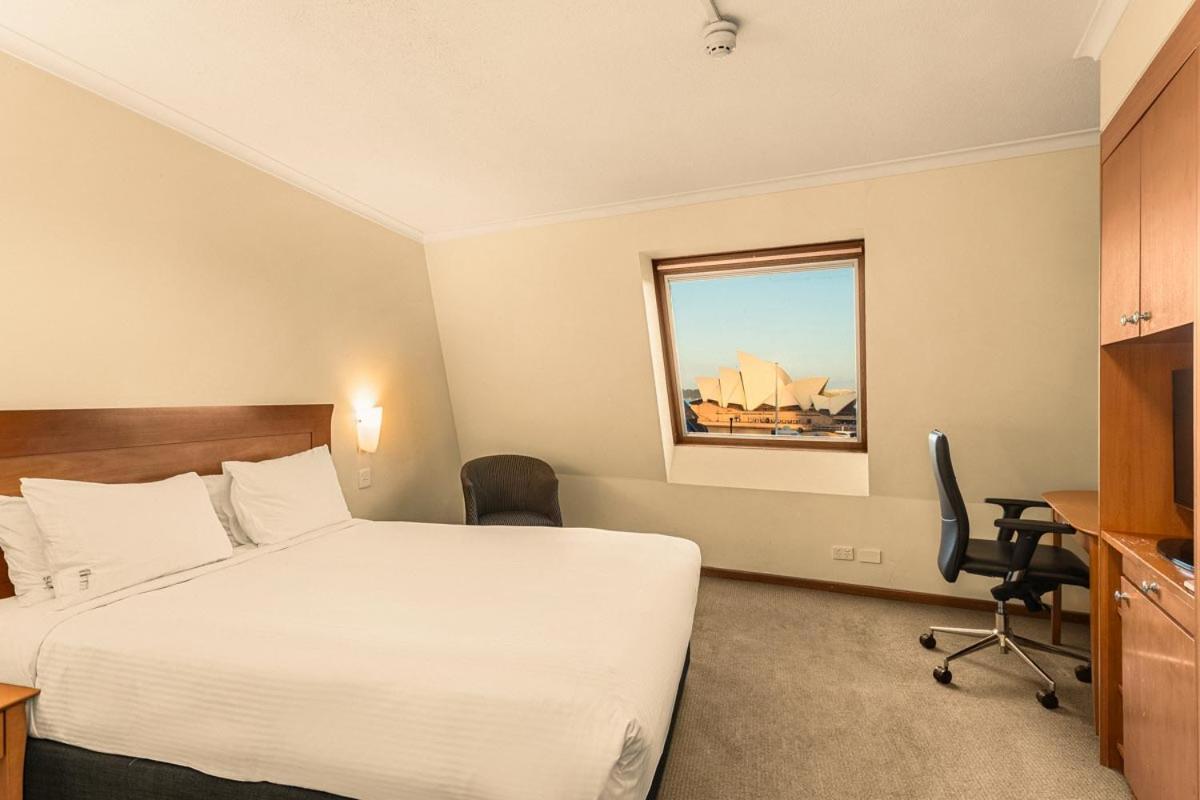 Queen Room Harbor View - Photo 1