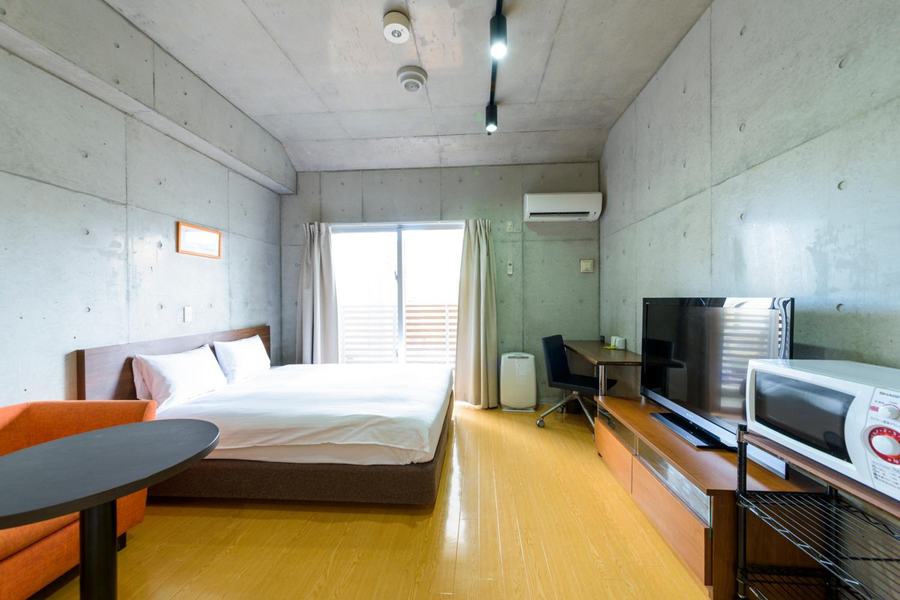 Comfort Queen Room Main building Non-Smoking