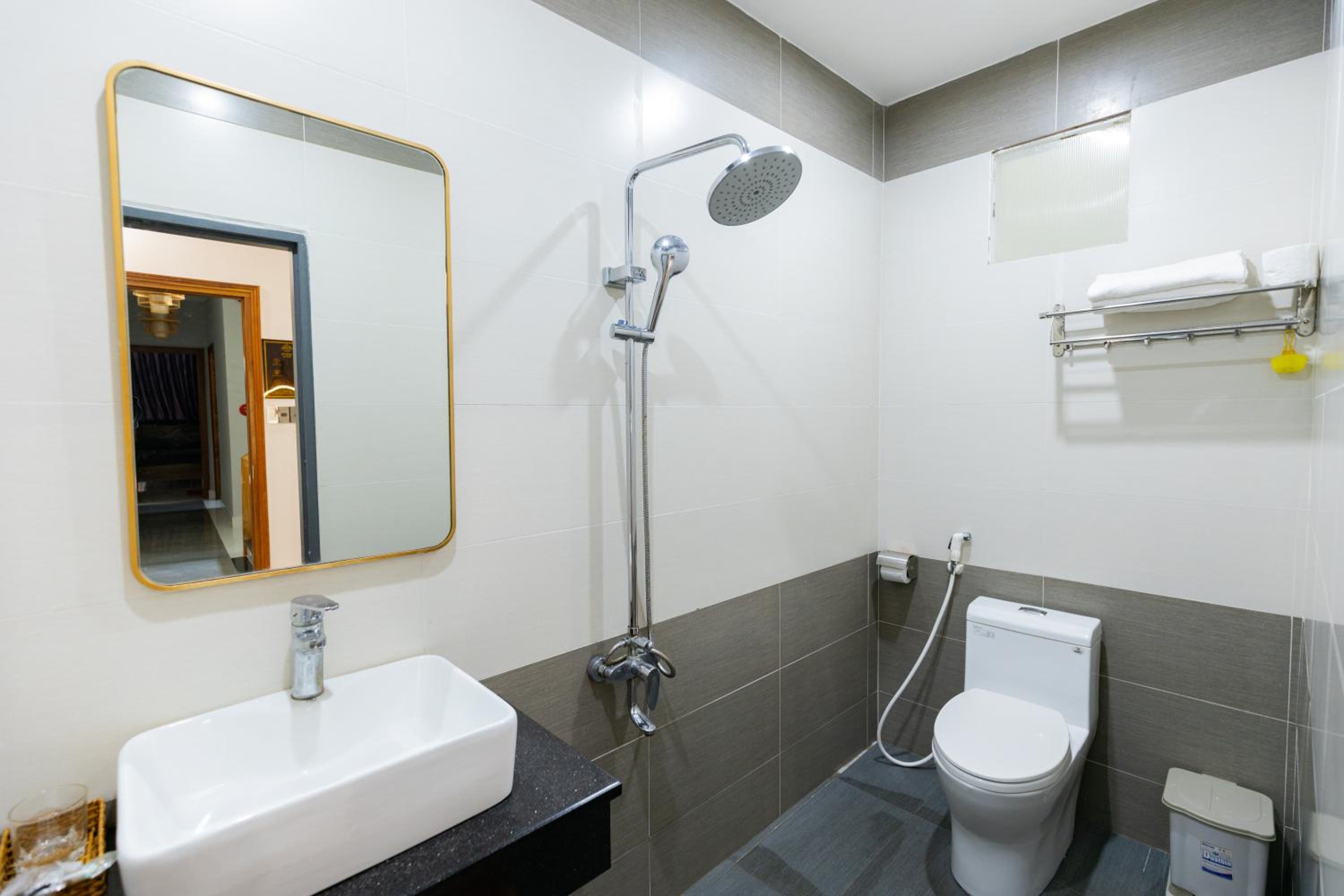 Double Room - Photo 10