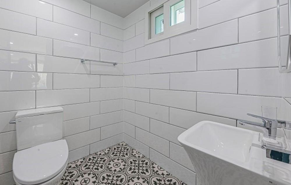 Double Room - Photo 10