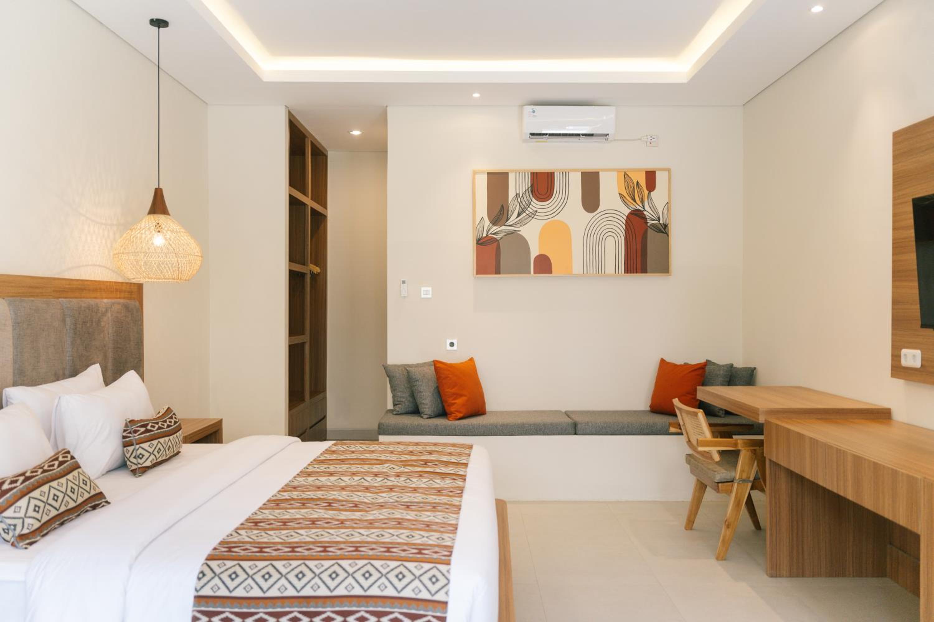 Suite with Free Welcome Snack, Minibar and Coffee Capsule Machine - Photo 4