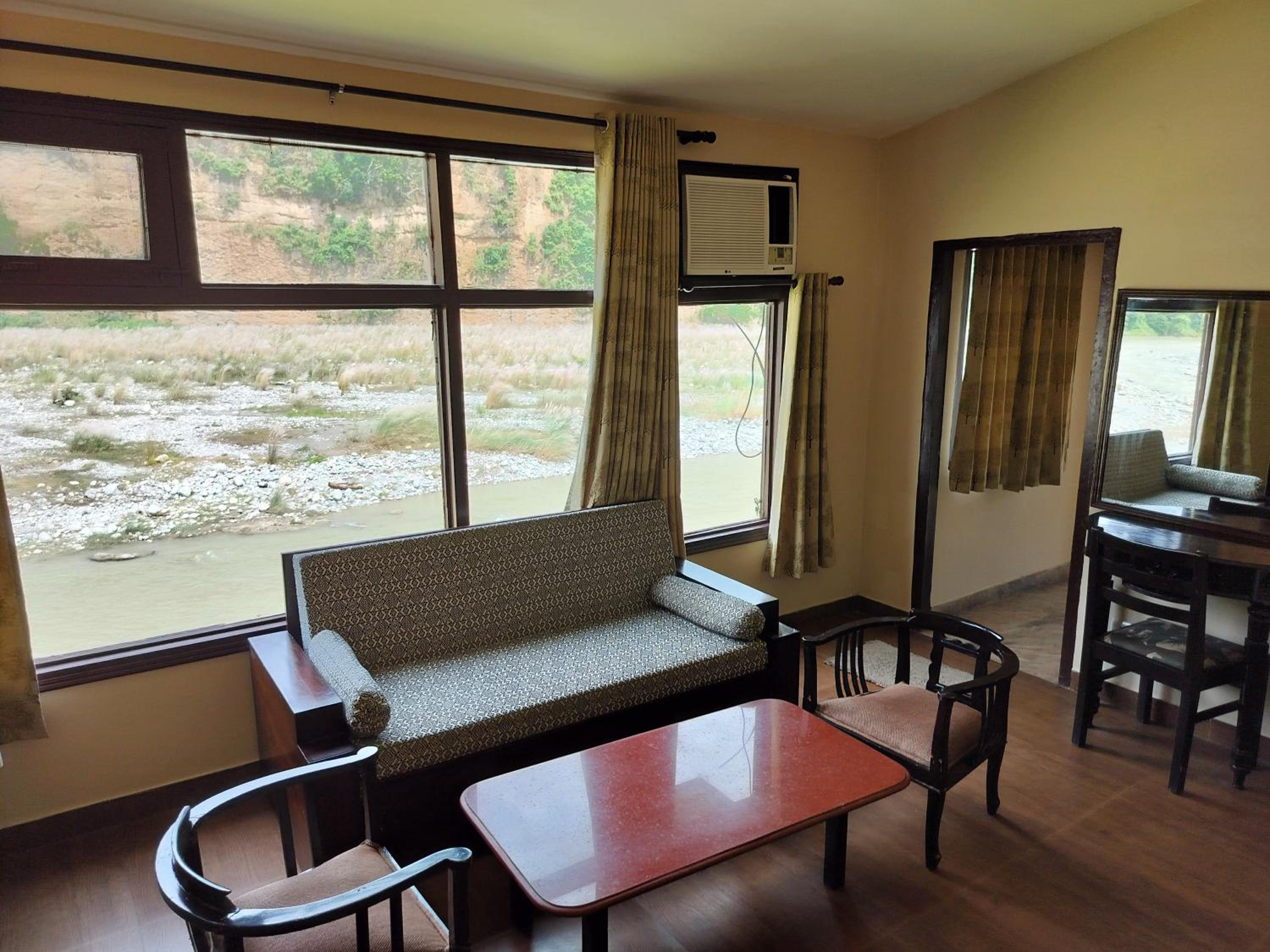 Suite With River View photo 2