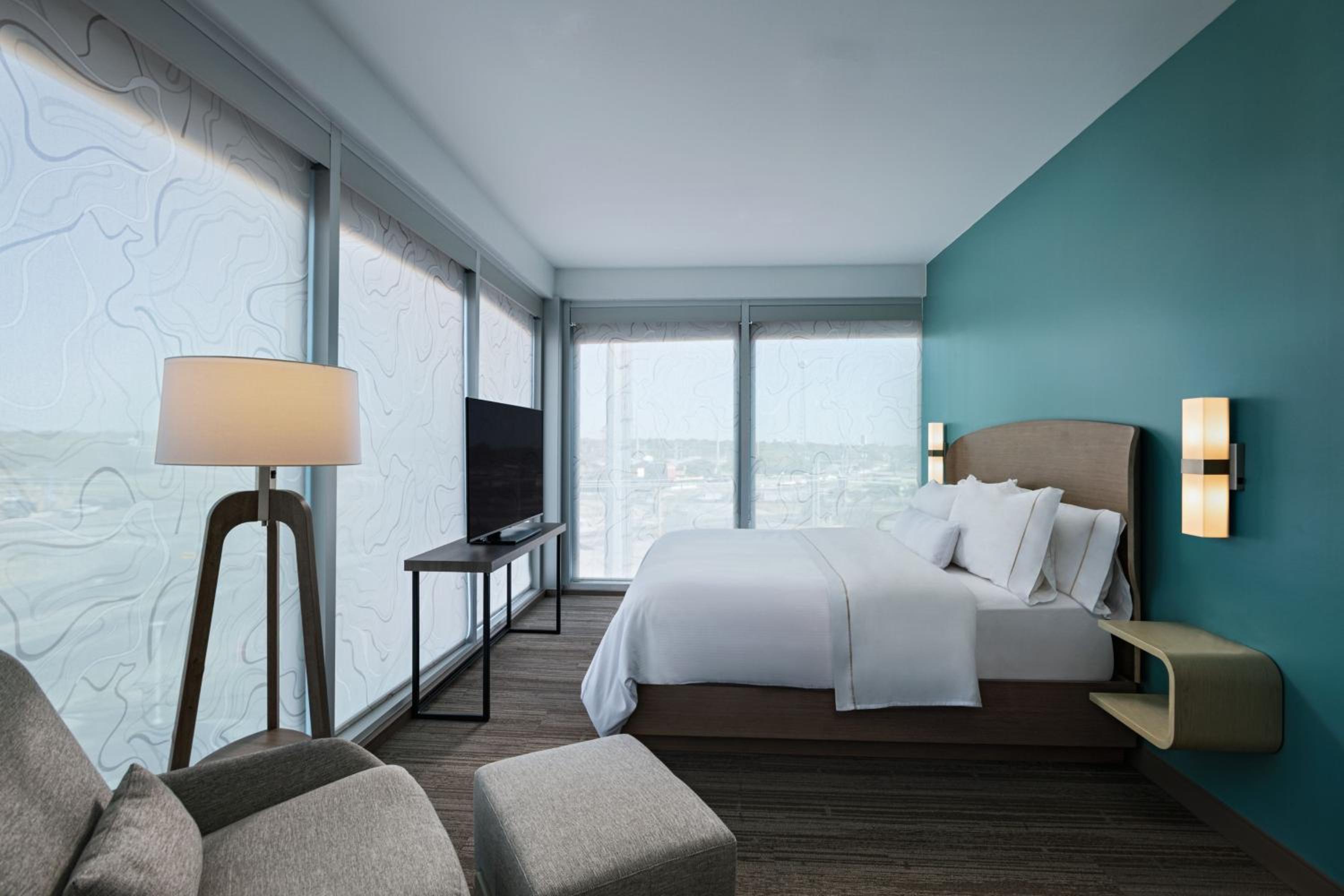 One-Bedroom King Suite with Sofa Bed - Corner Room