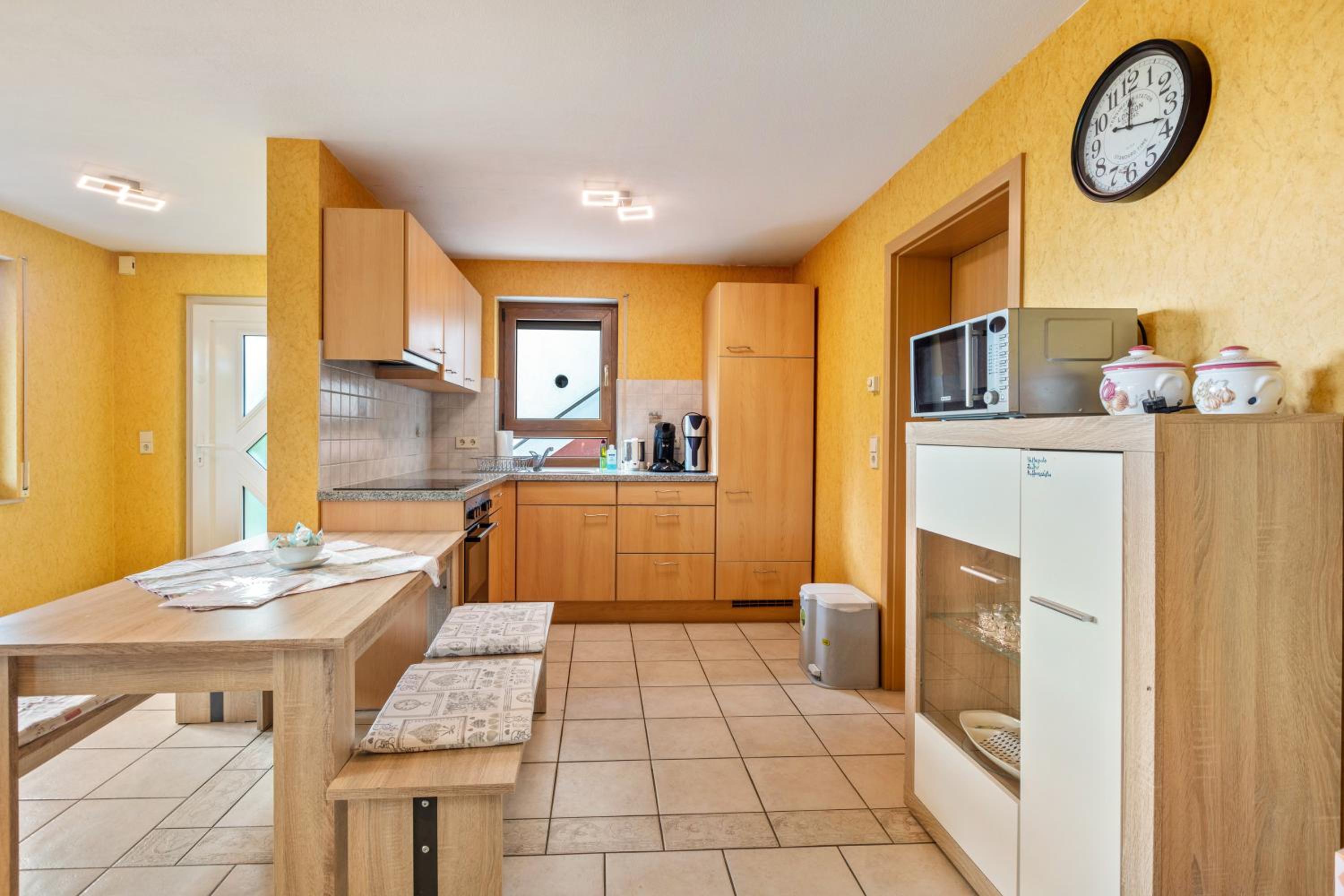 One-Bedroom Apartment with Garden View photo 3