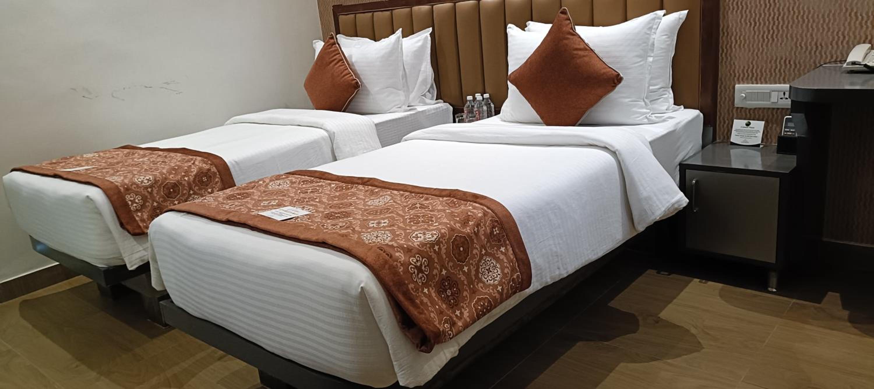 Executive Twin Room - Photo 4