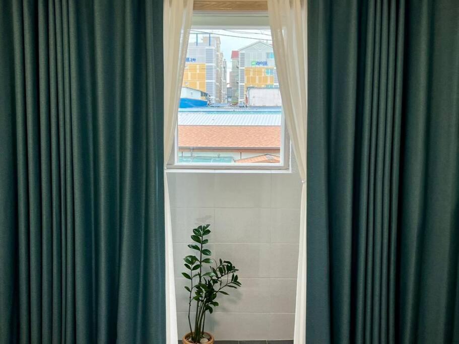 One-Bedroom Suite photo 2