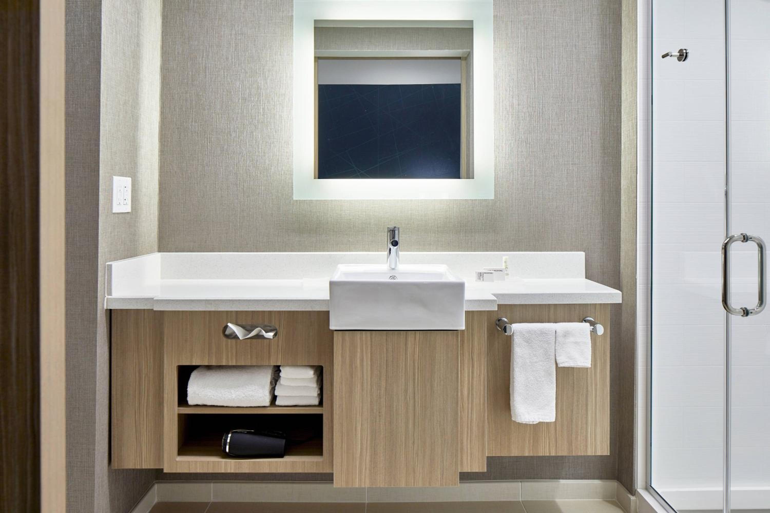 King Suite with Sofa Bed - Photo 6
