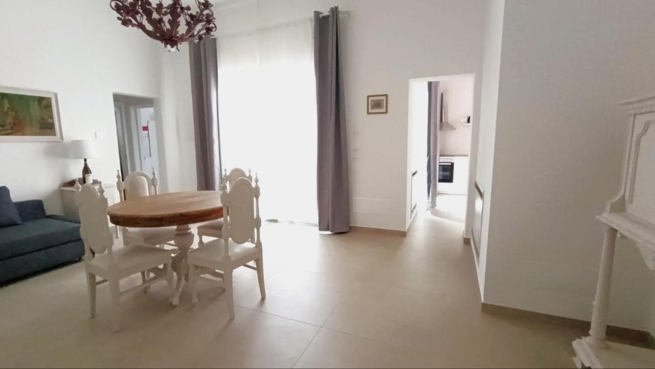 Two-Bedroom House photo 3