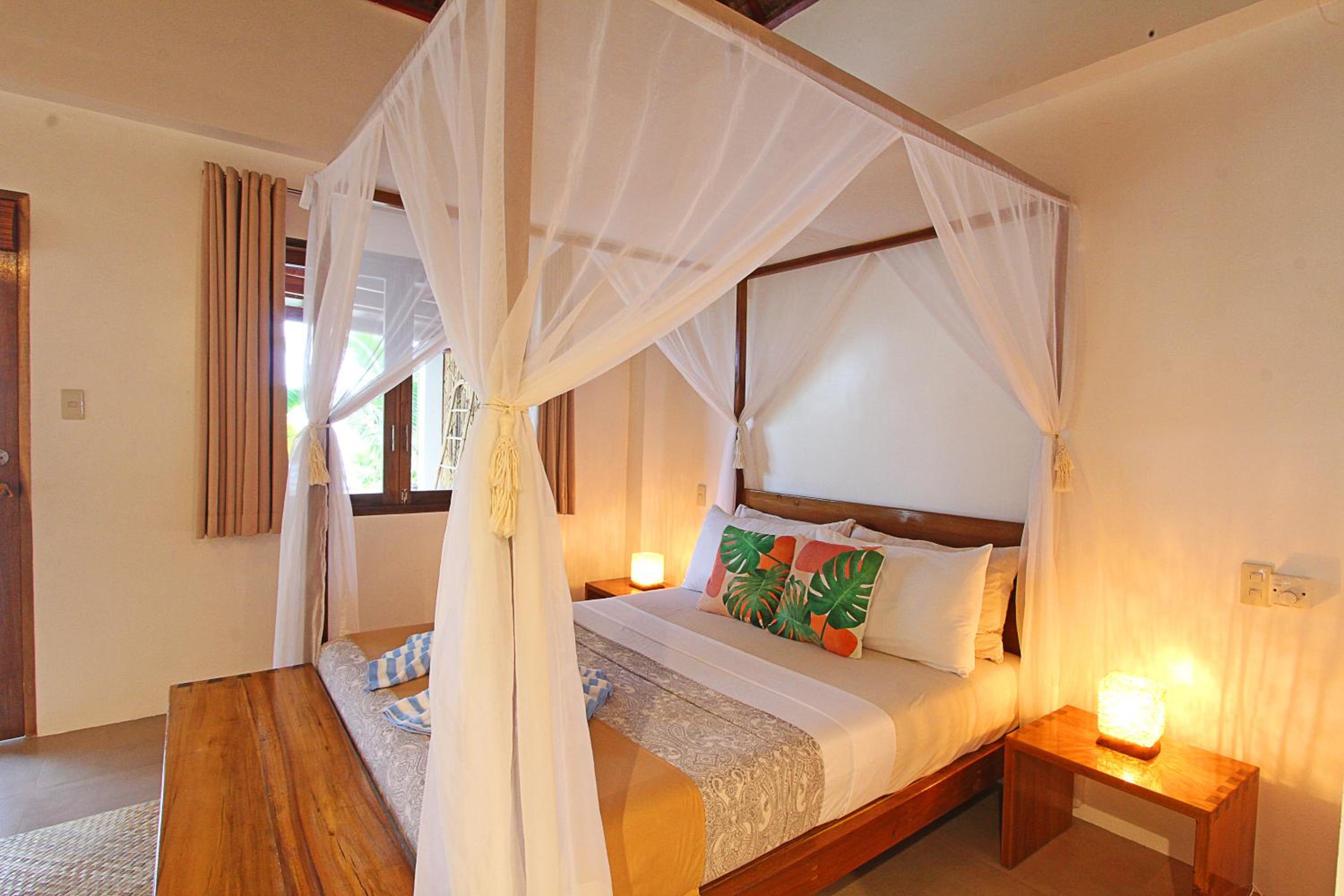 Beachfront Villa photo 2