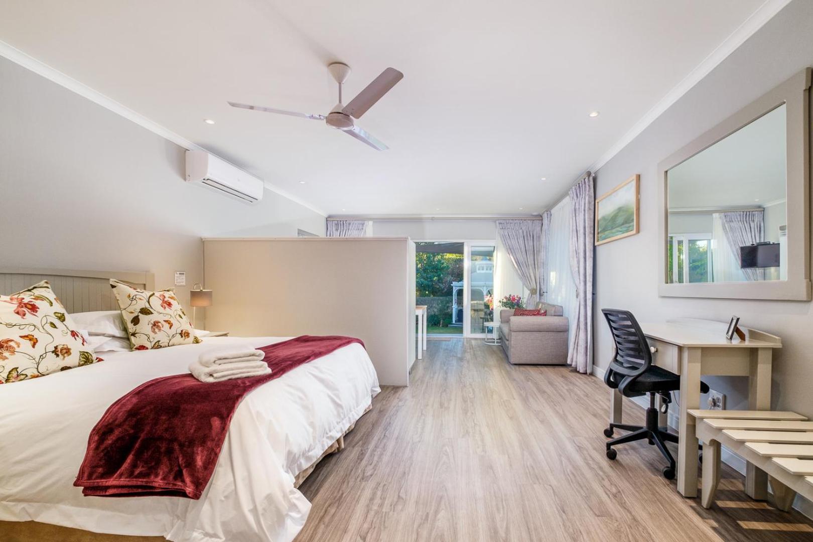 Suite with Garden View photo 3