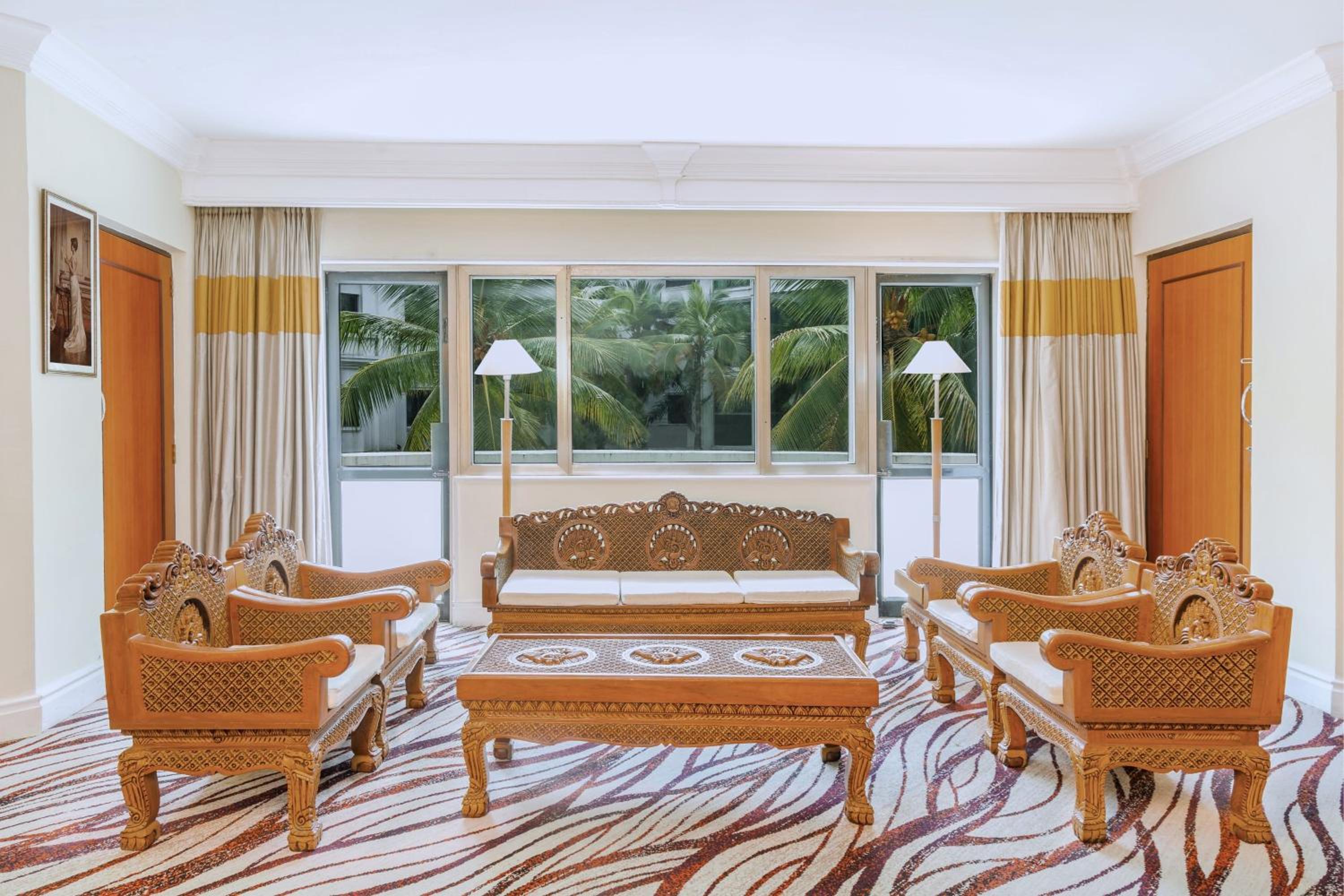 Deluxe Suite Twin