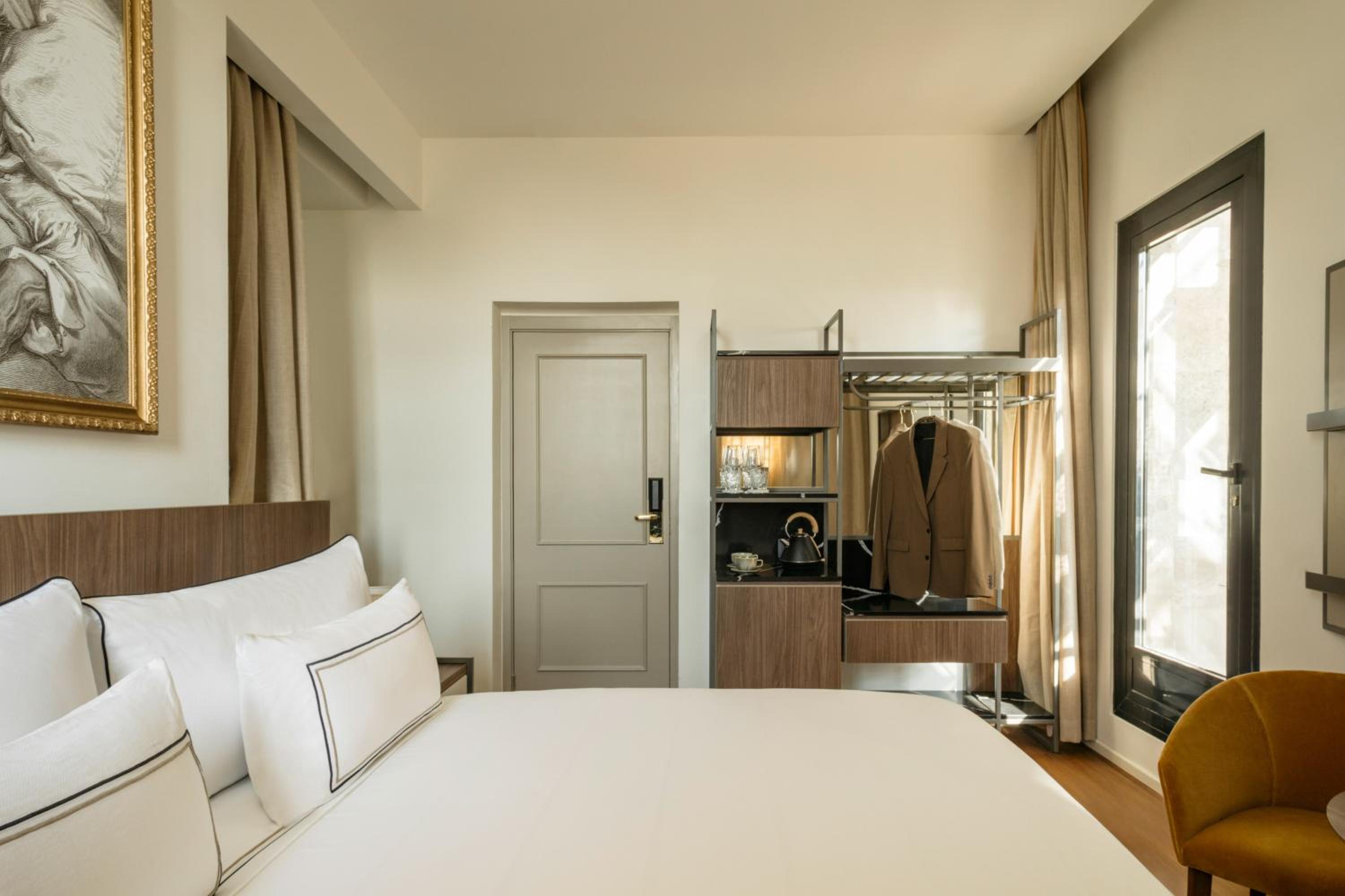 The Artist Junior Suite City View and Terrace - Photo 3