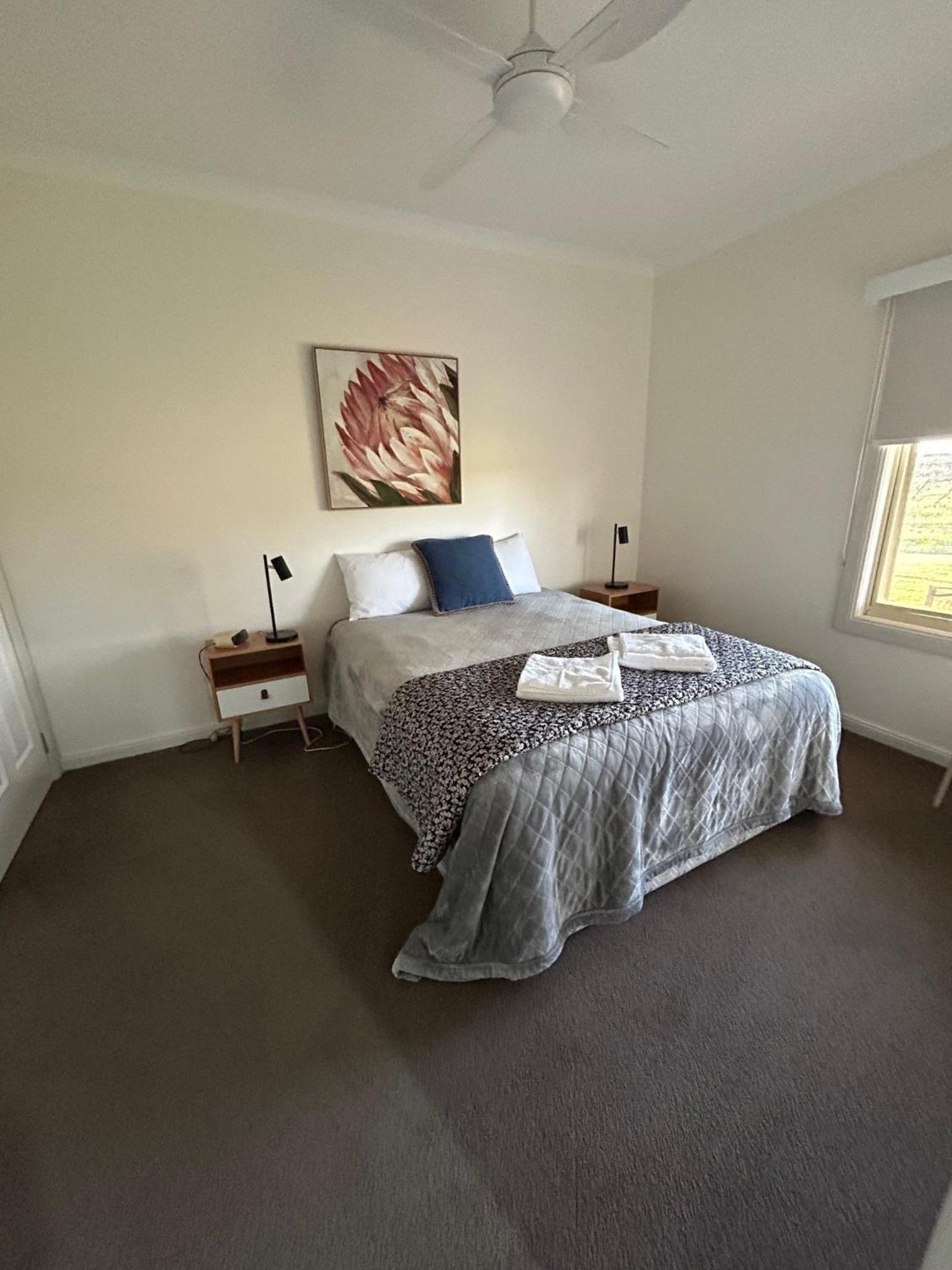 Three-Bedroom Cottage photo 2