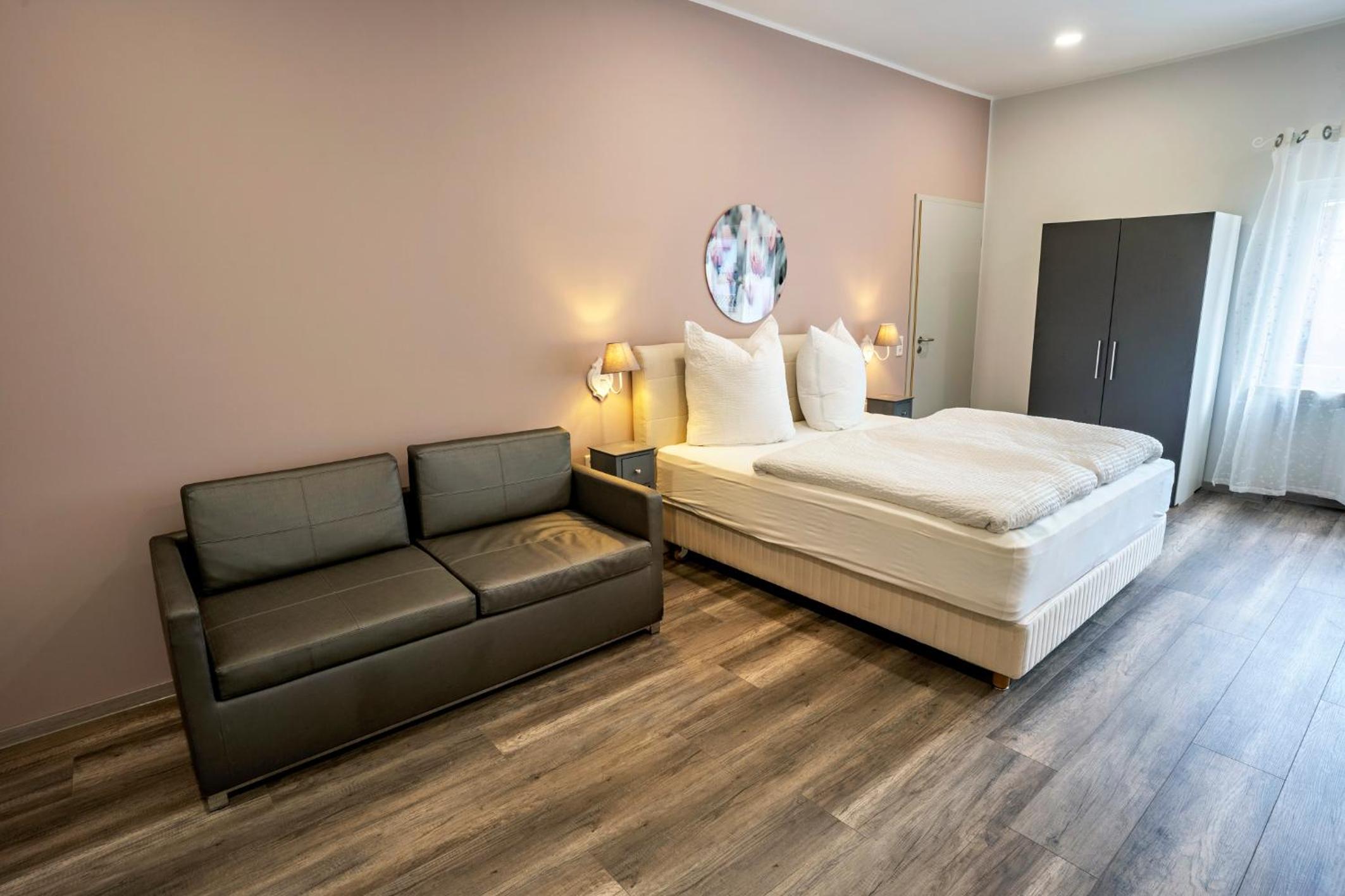 Deluxe Family Room photo 1