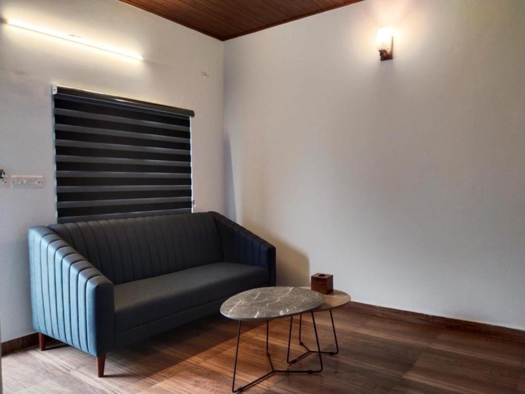 EXECUTIVE VALLEY VIEW - Photo 1