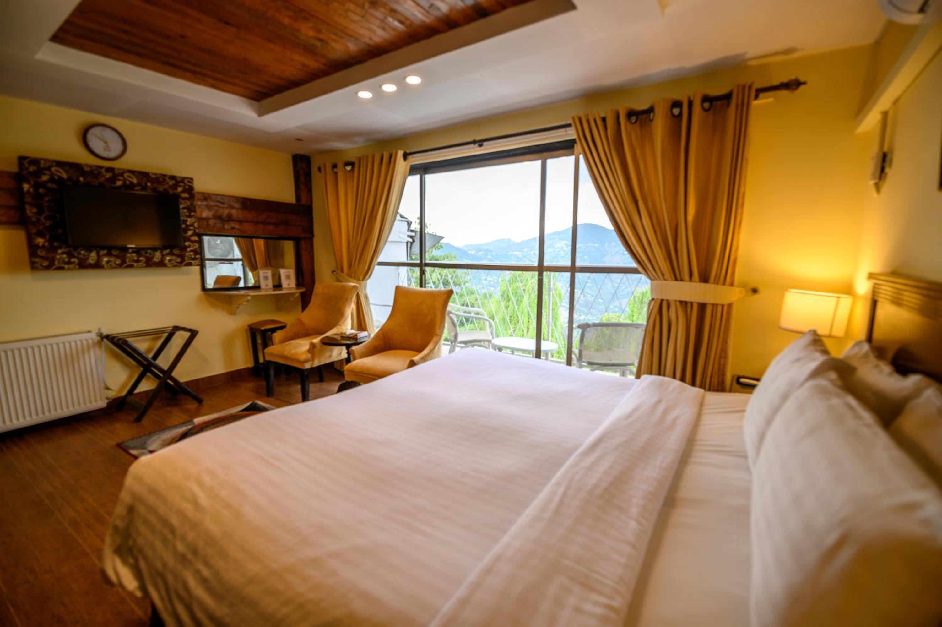 Double Room with Mountain View photo 3