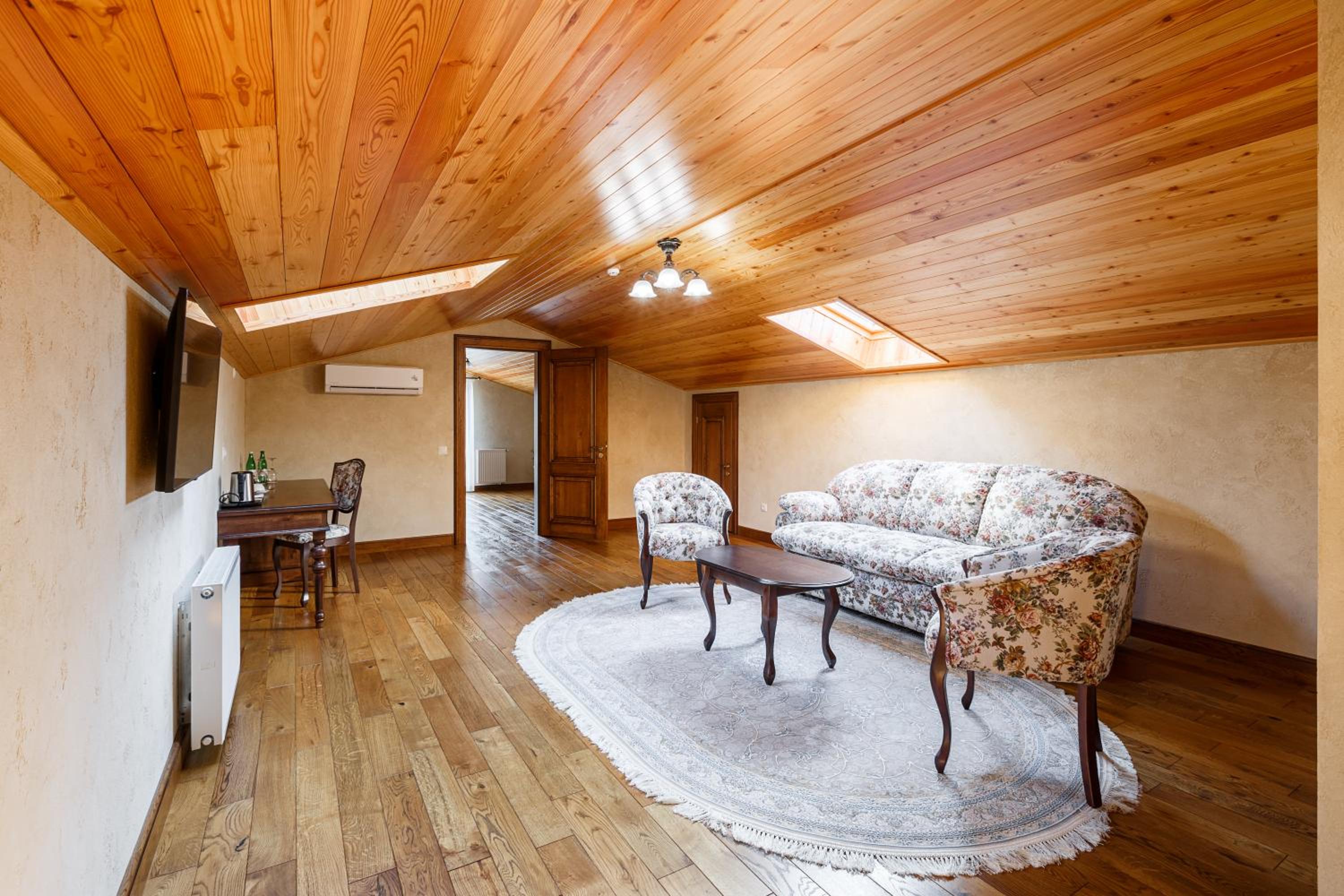 Suite with Balcony