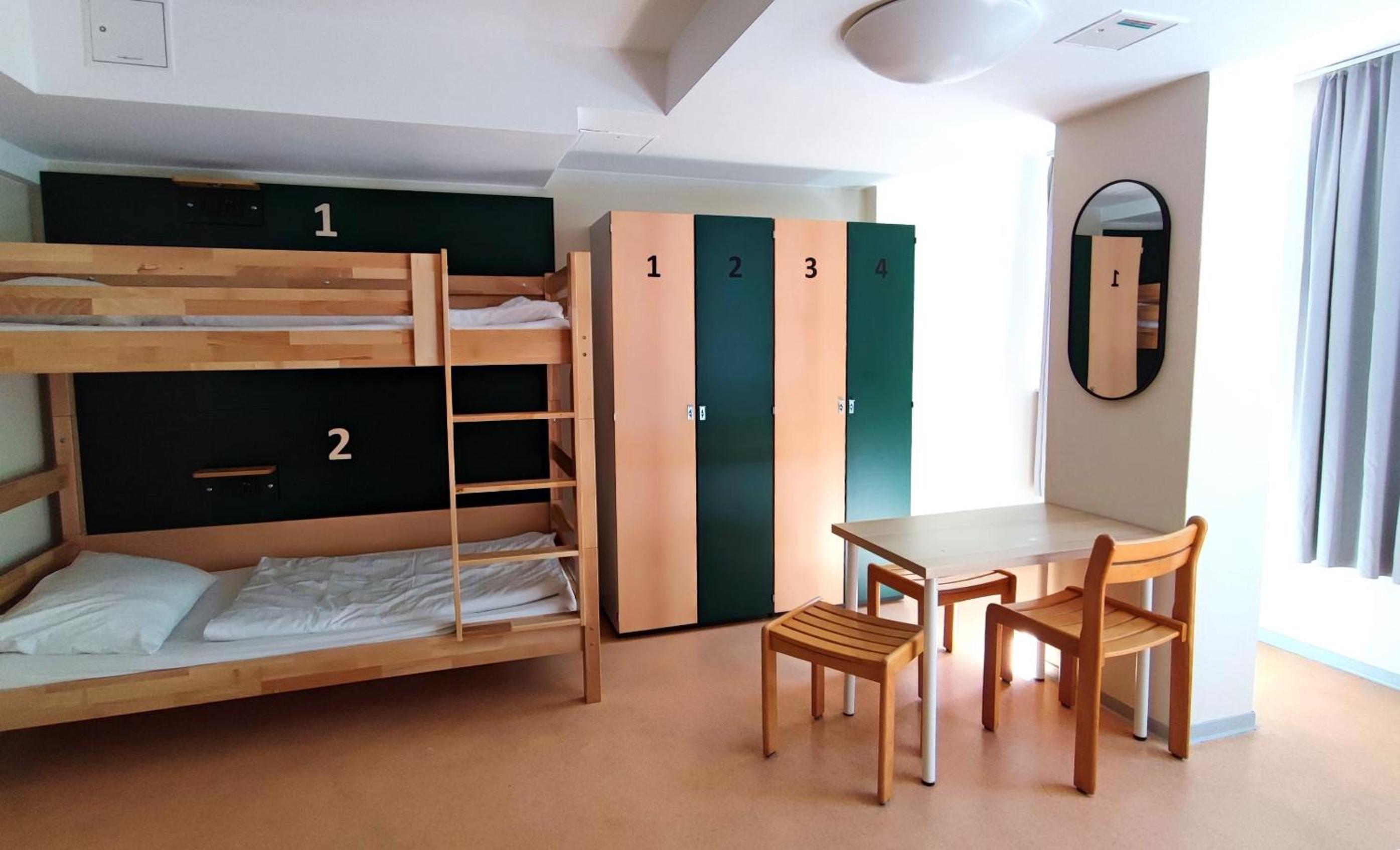 Bed in 6-Bed Dormitory Room photo 1