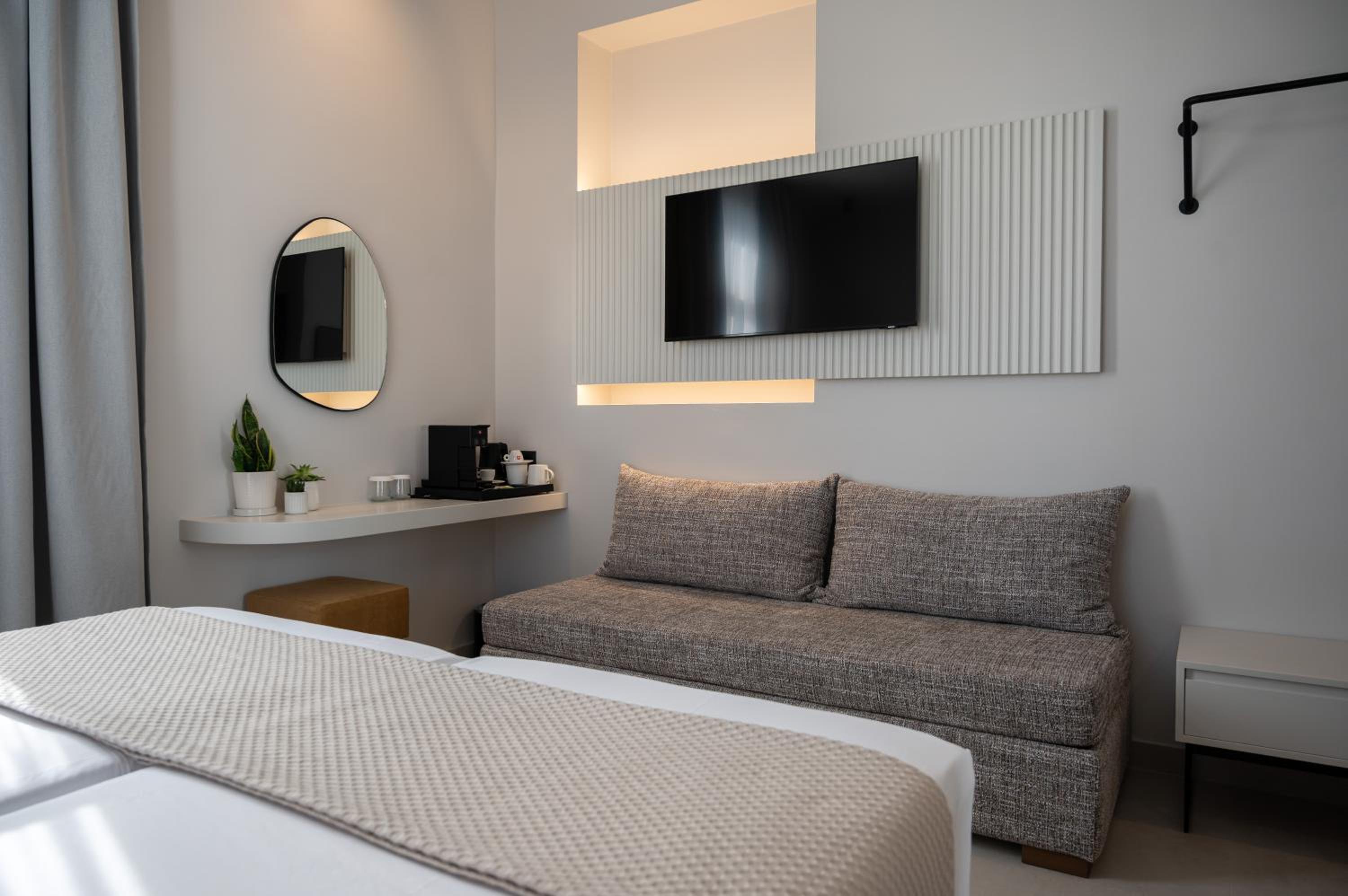 Luxury Room - Photo 9