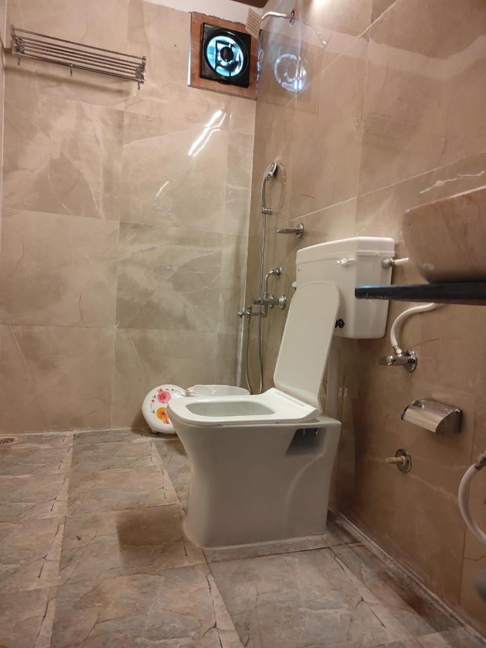 Double Room with Balcony photo 3