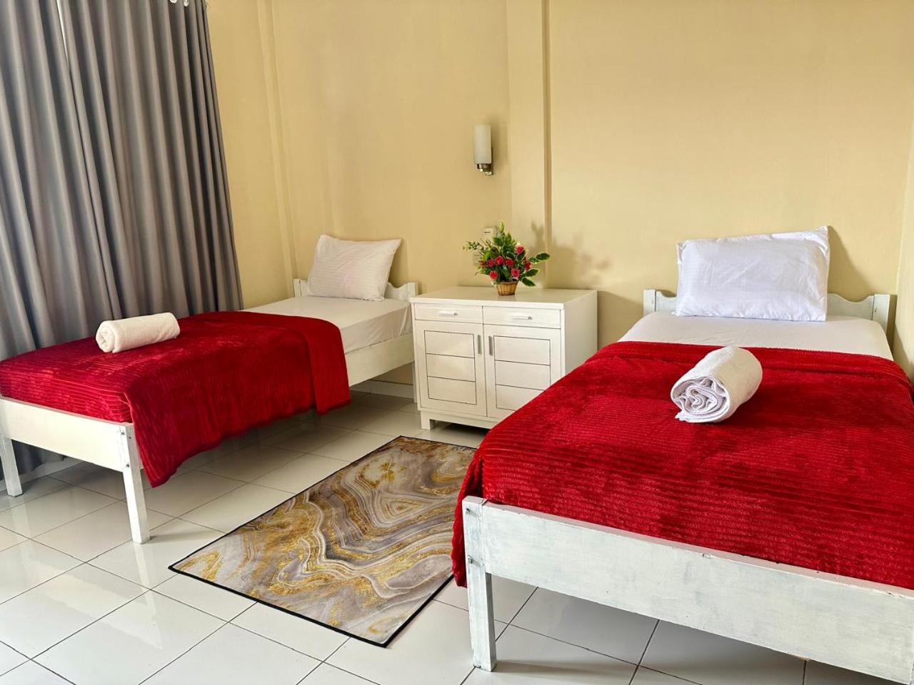 Twin Room with Pool View - Photo 1