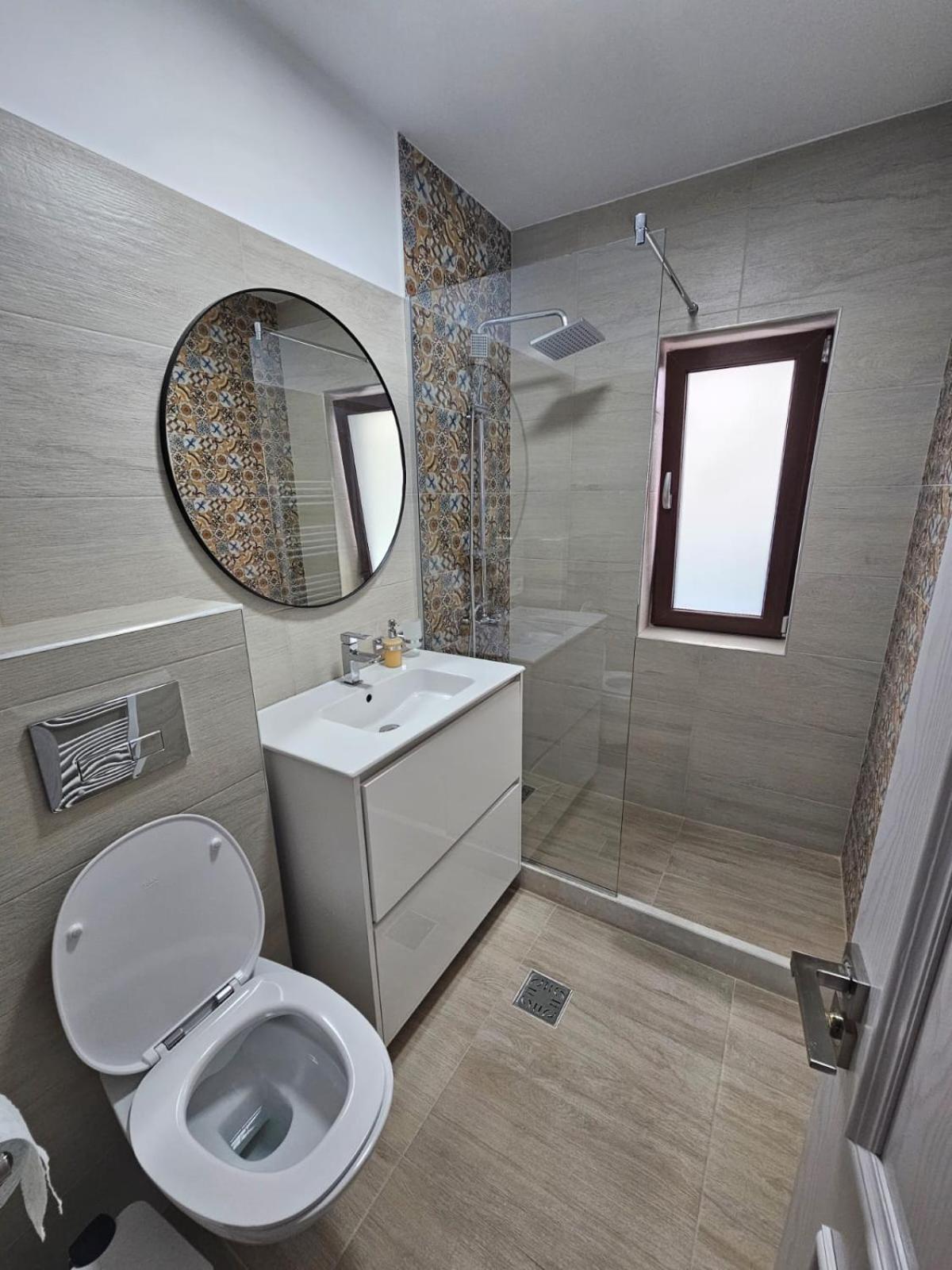 Deluxe Double Room with Balcony photo 3