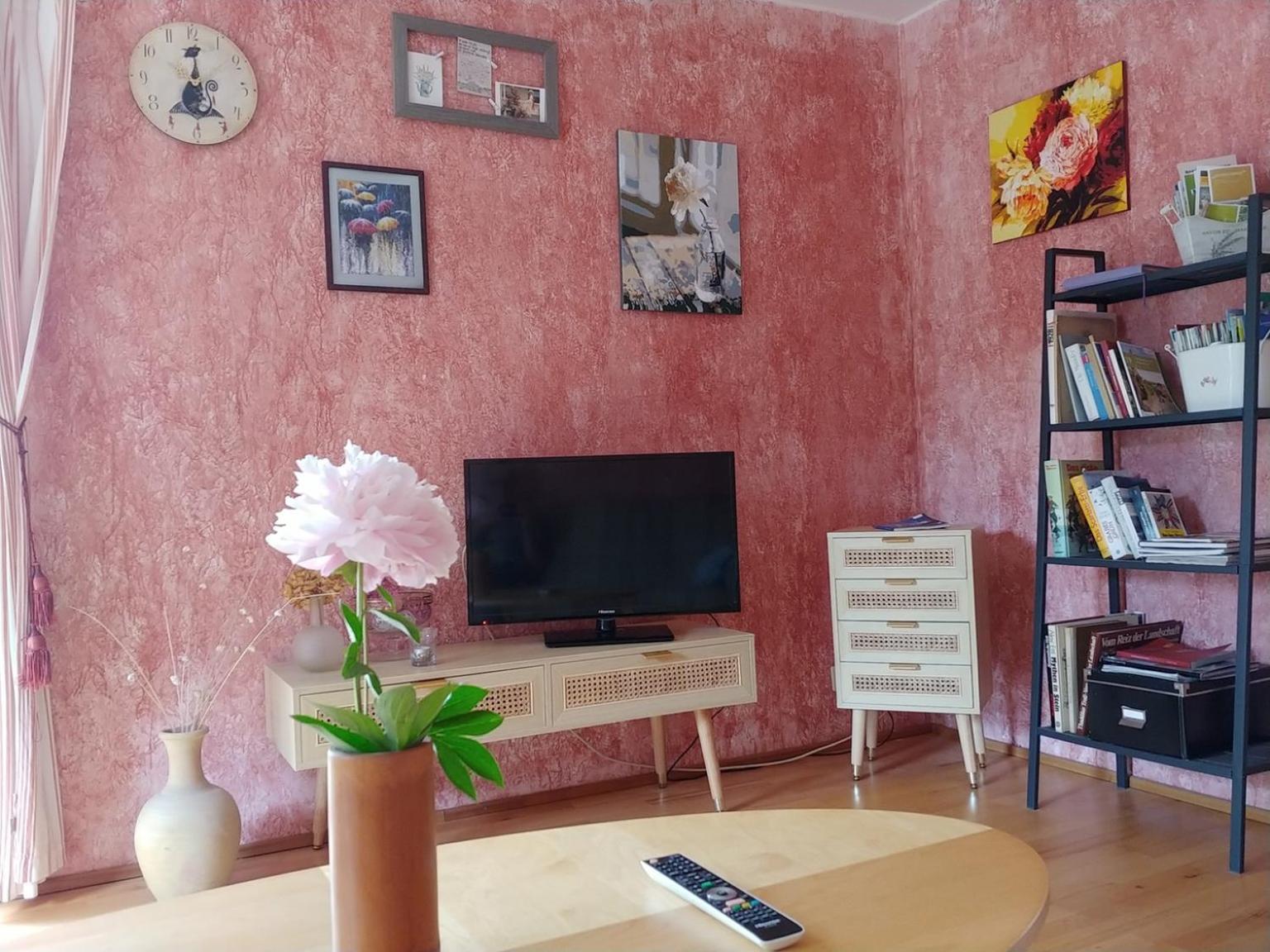 Two-Bedroom Apartment with Balcony photo 3