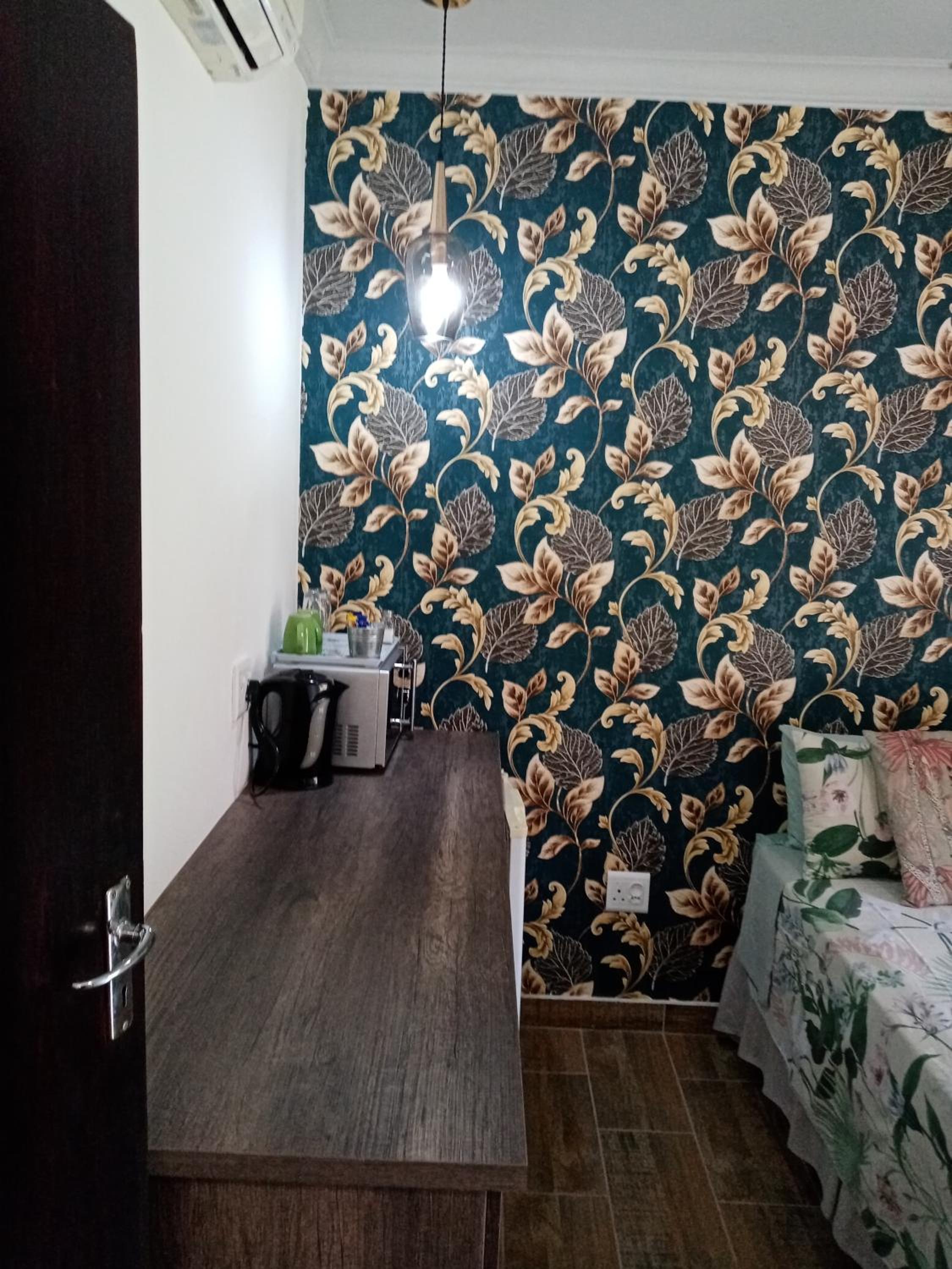 Small Double Room - Photo 2