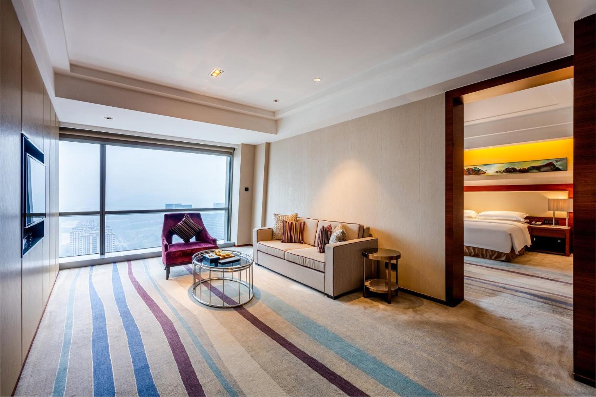 One Bedroom King Suite with Lake View