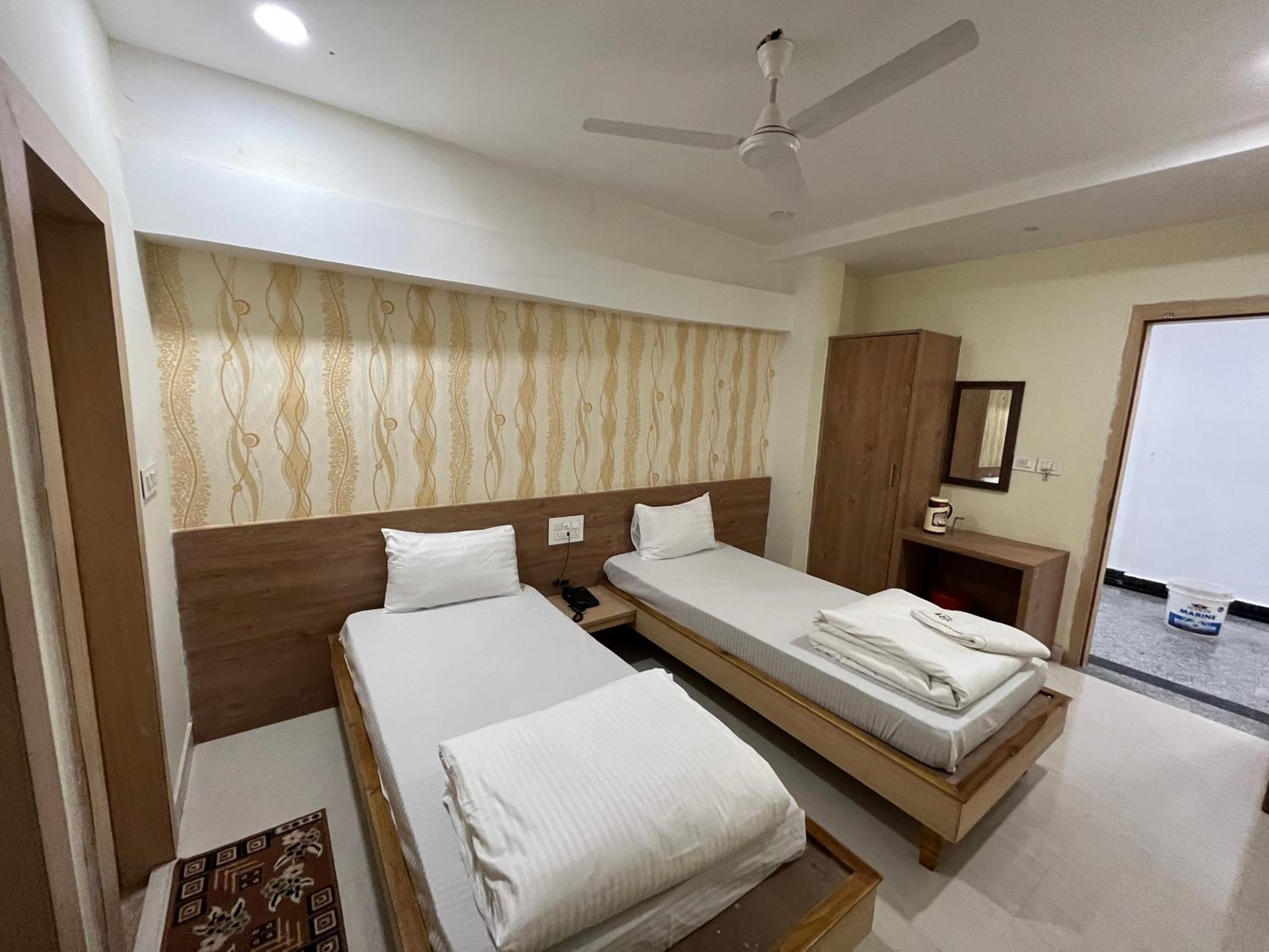 Deluxe Room - Photo 4
