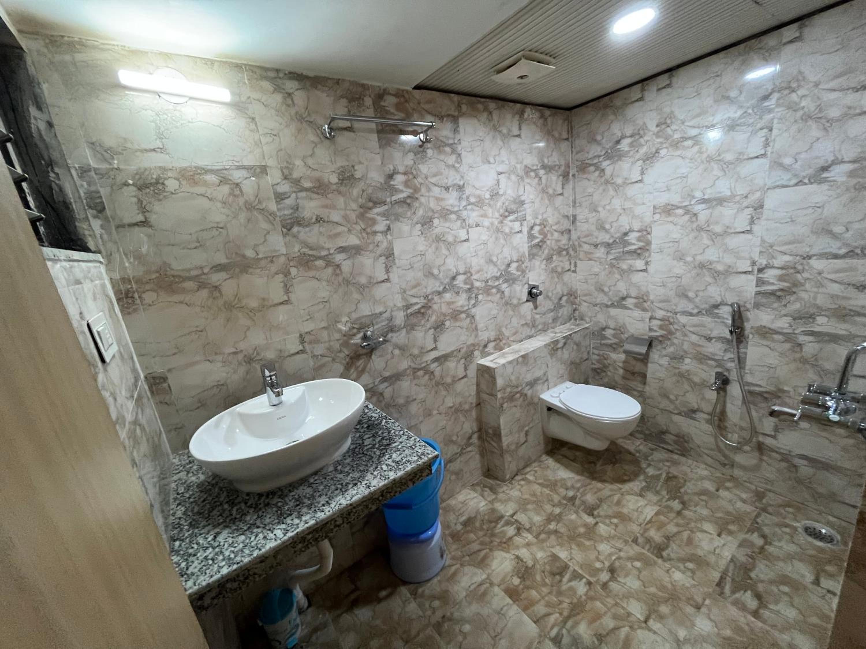 Deluxe Room - Photo 3