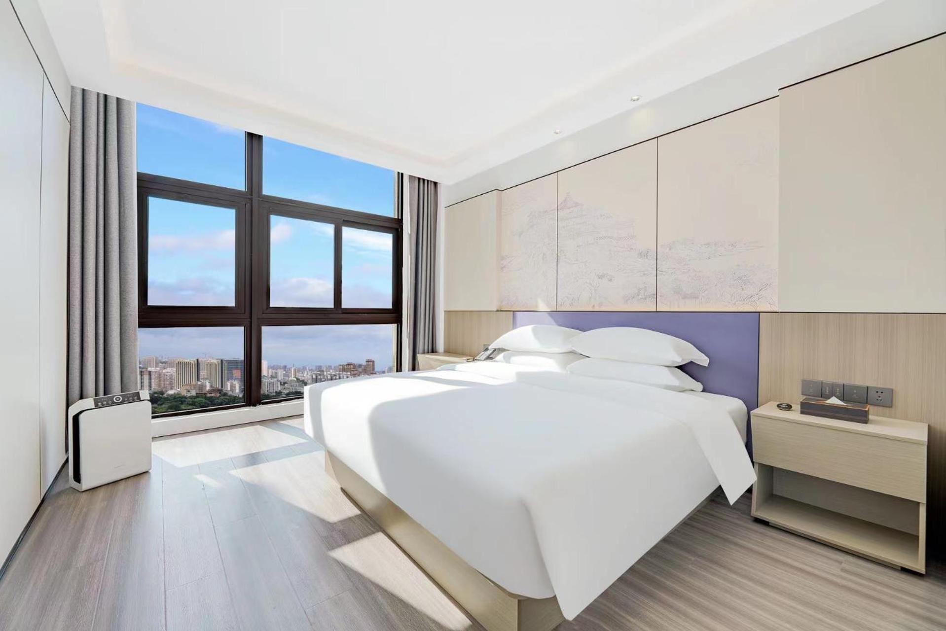 Business Suite photo 2