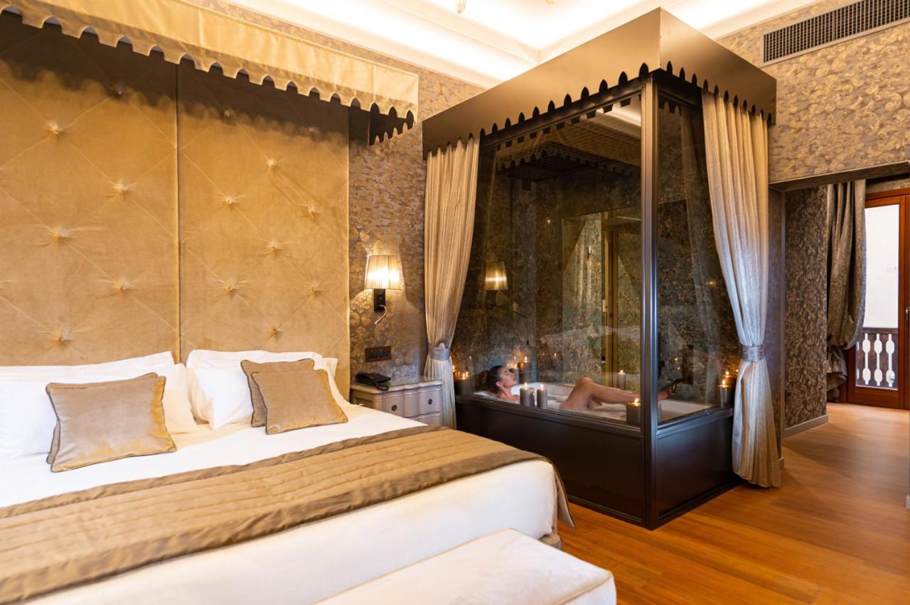Junior Suite with Balcony and Canal View