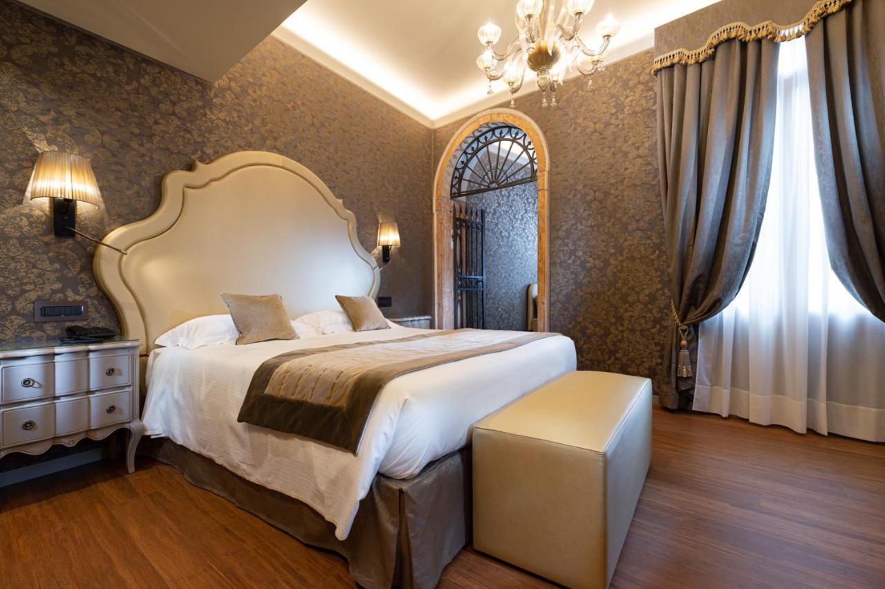 Deluxe Junior Suite