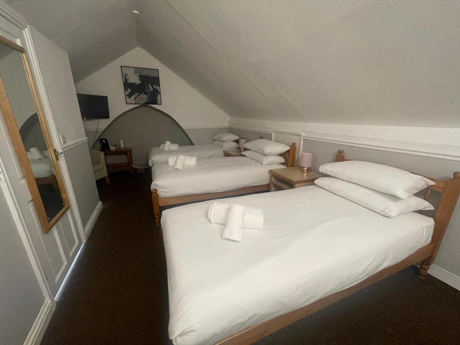 Standard Triple Room photo 1