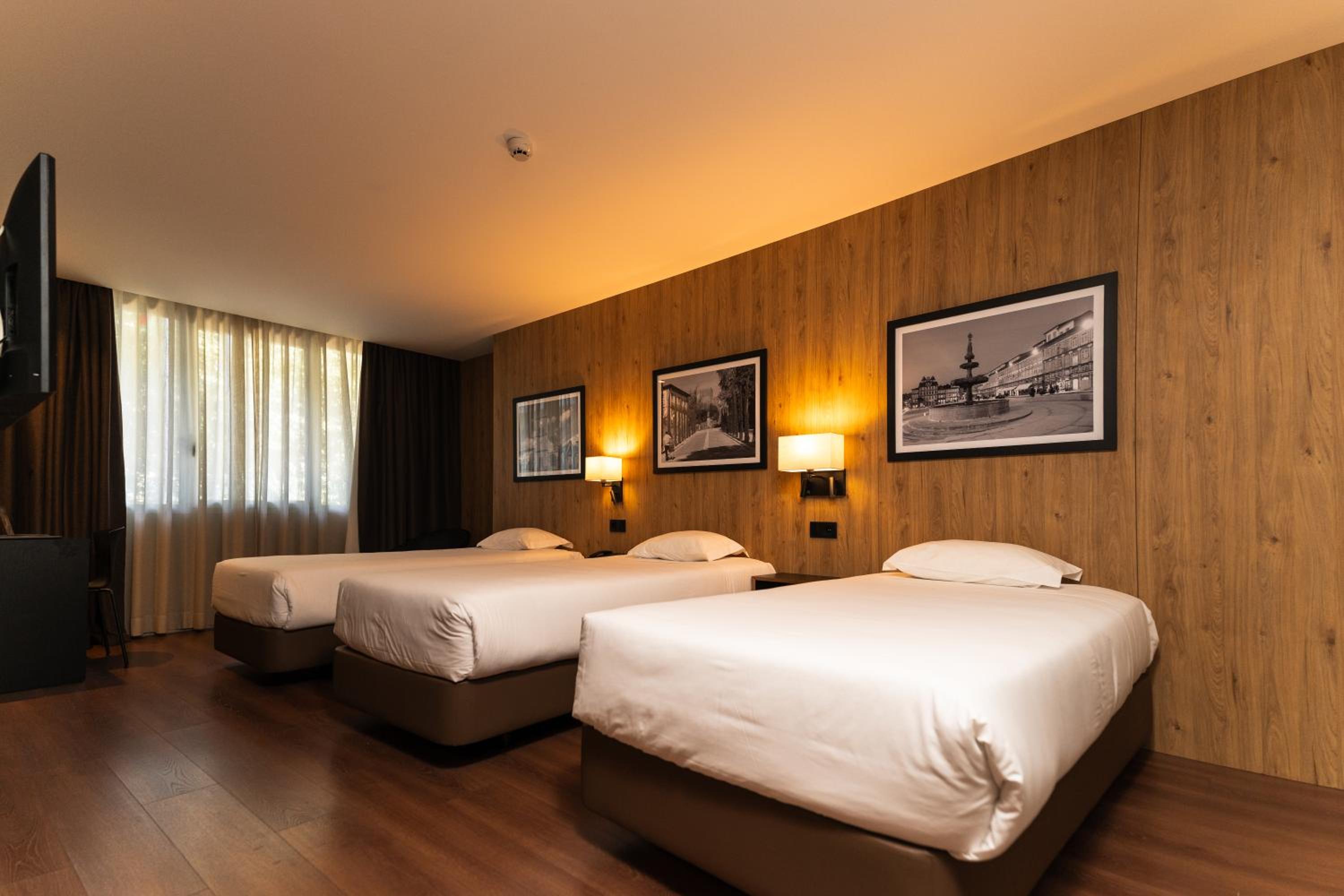 Triple Room - Photo 1