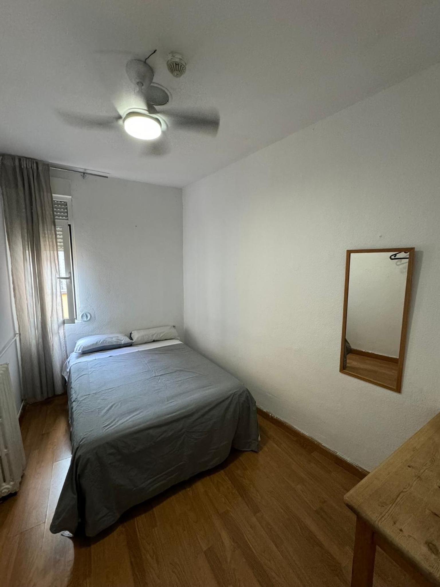 Habitación doble con baño compartido